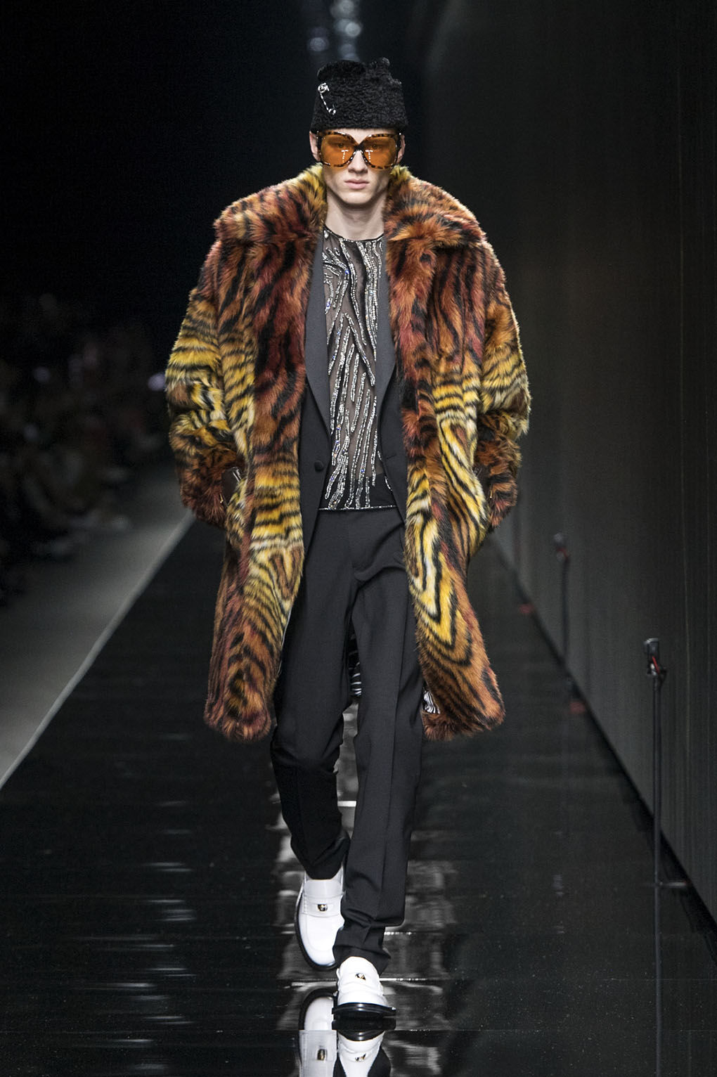 Versace Fall 2020 Menswear Collection