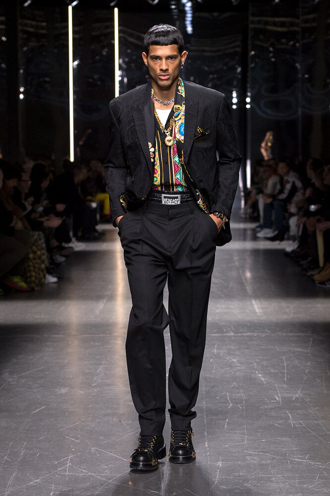 Versace menswear 2019 sales