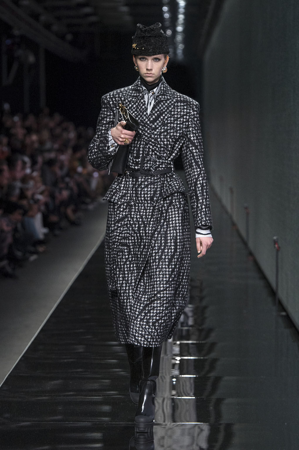 THE WOMEN S AND MEN S FALL WINTER 2020 COLLECTION VERSACE US