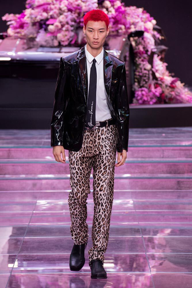 Versace Menswear Fashion Show Spring Summer