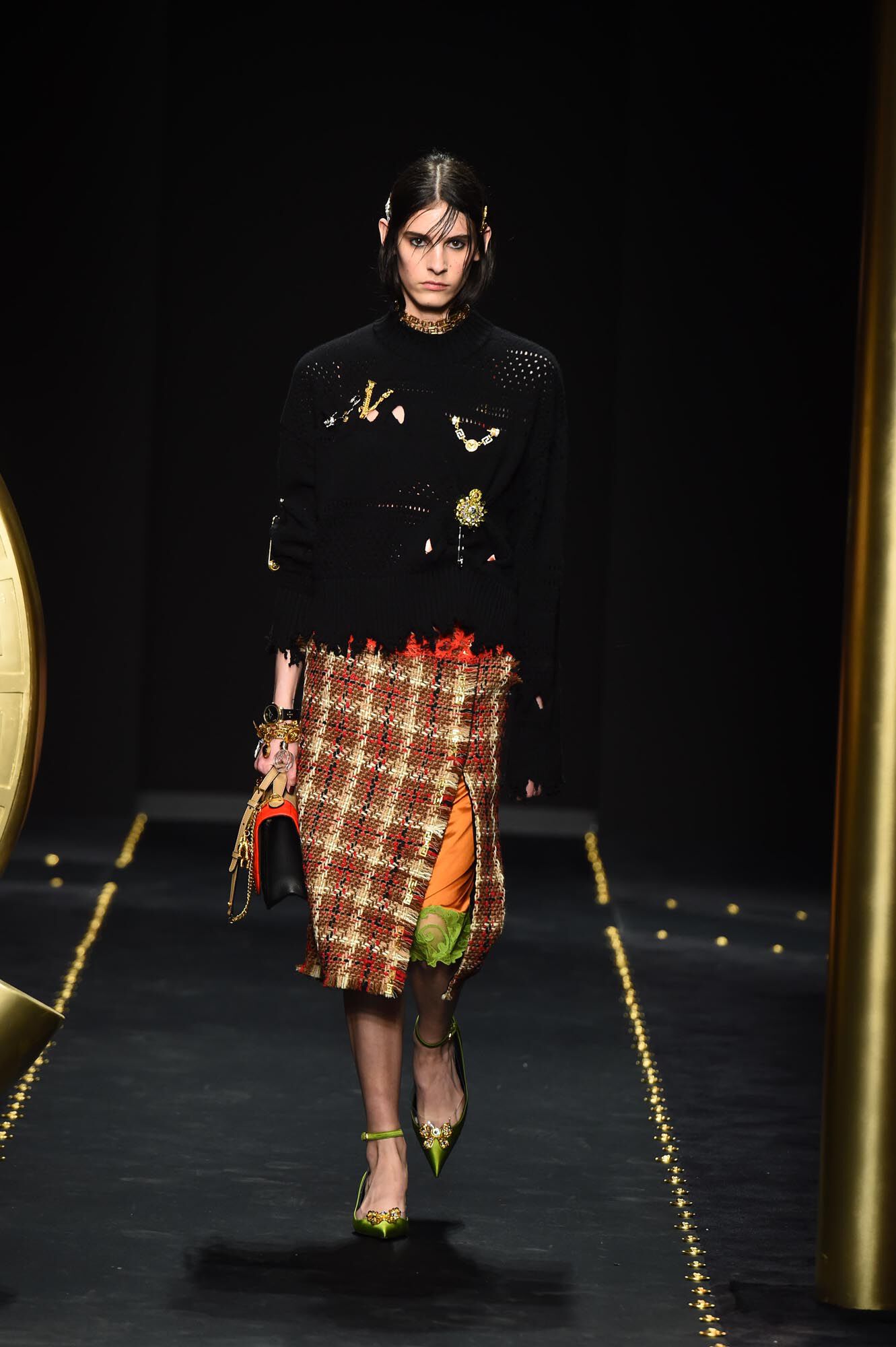 https www.versace us en stories fashion shows fw 2019 women