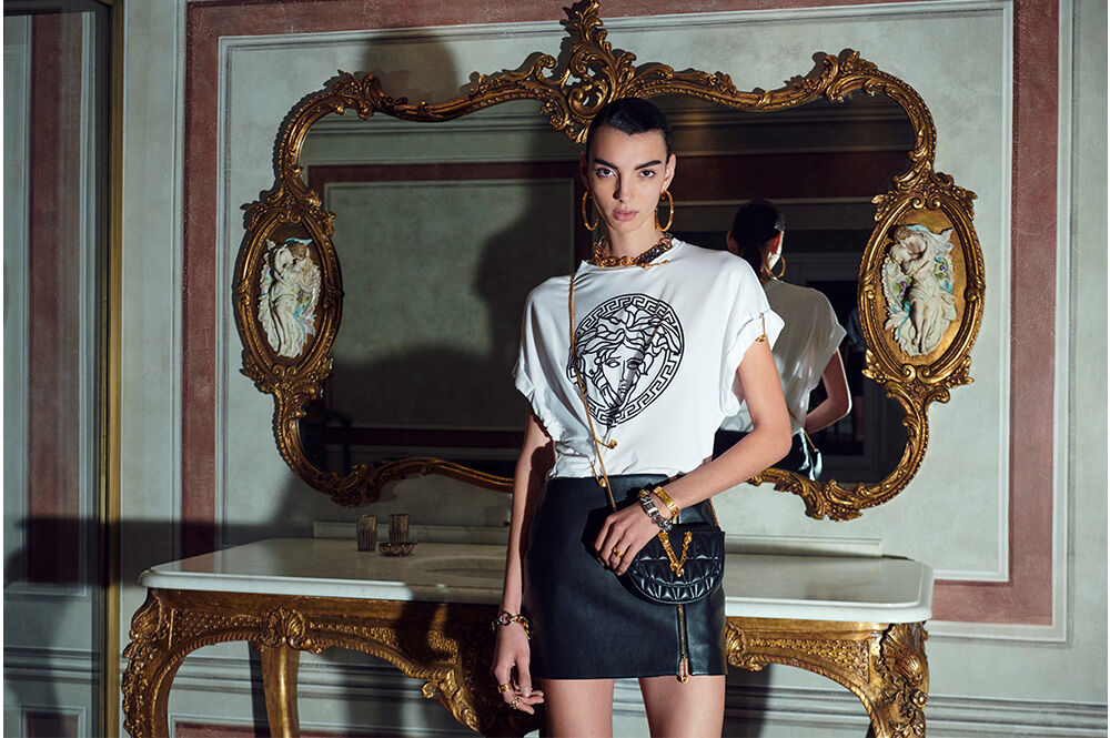 مجموعة ما قبل الخريف من Versace لعام 2020
