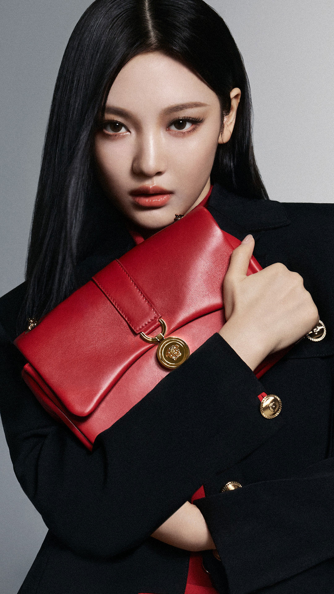 NINGNING KLEIO CAMPAIGN | Versace Singapore