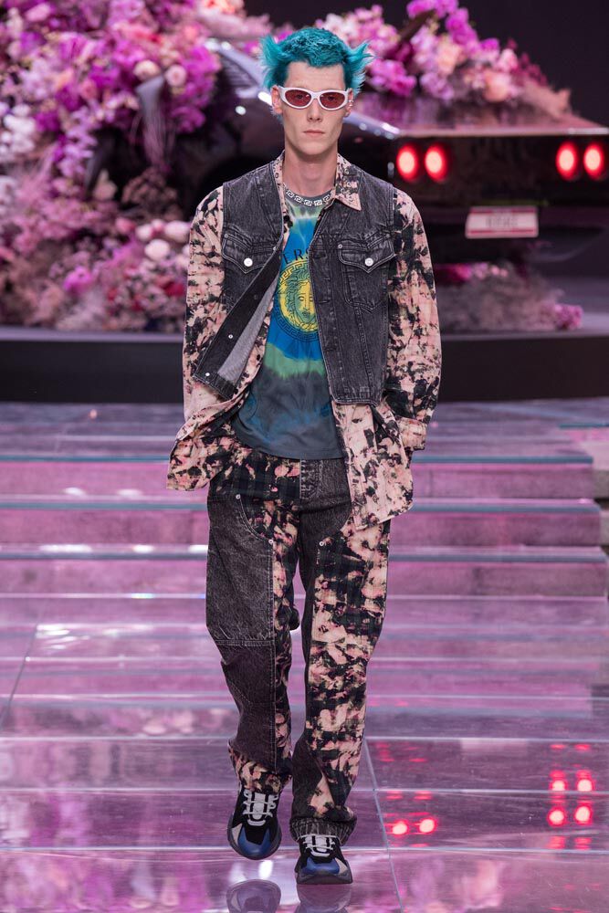 VERSACE MEN'S SPRING-SUMMER 2020 FASHION SHOW