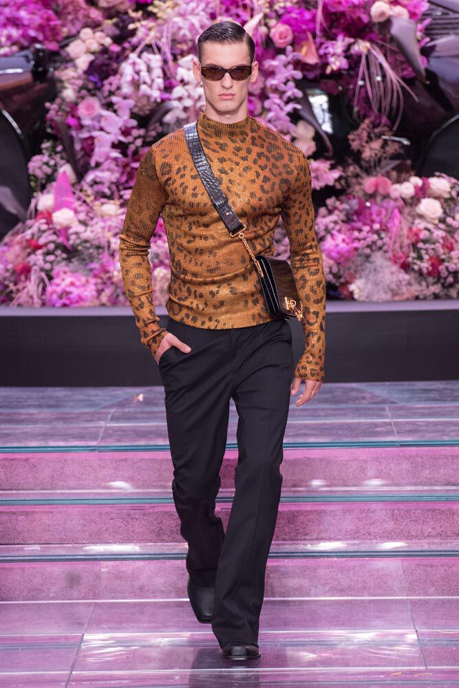 Versace Spring 2020 Menswear Fashion Show