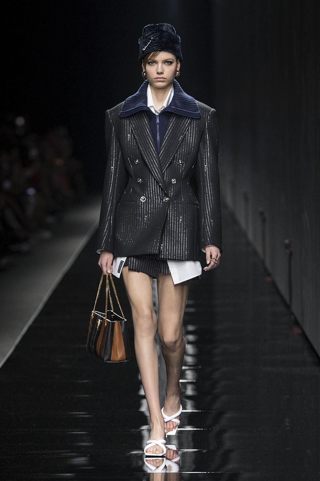 Versace 2020 clearance fashion show
