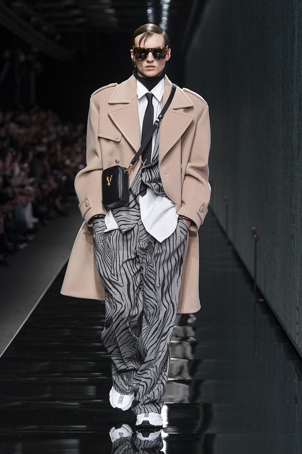 Louis Vuitton Fall Winter 2020-21 Men Fashion Show