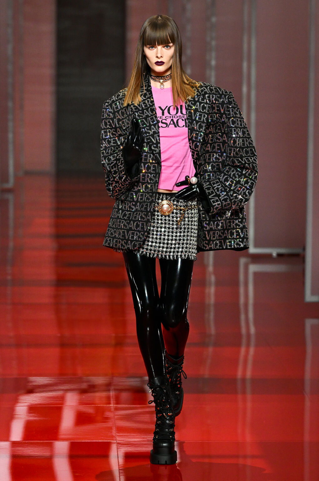 Versace Fall Winter 2022 Women s Fashion Show Online Store EU