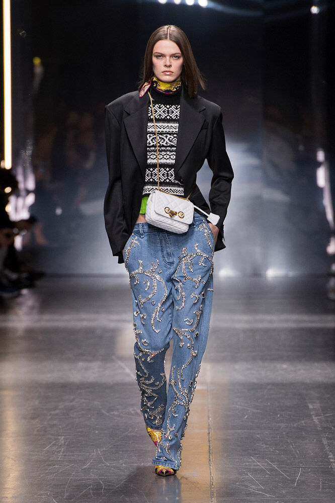 Versace jeans 2025 couture 2019