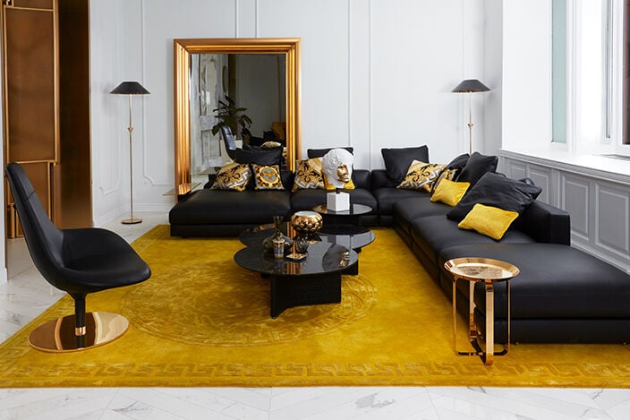 Glamour Reloaded Versace Home Furnishing Solutions