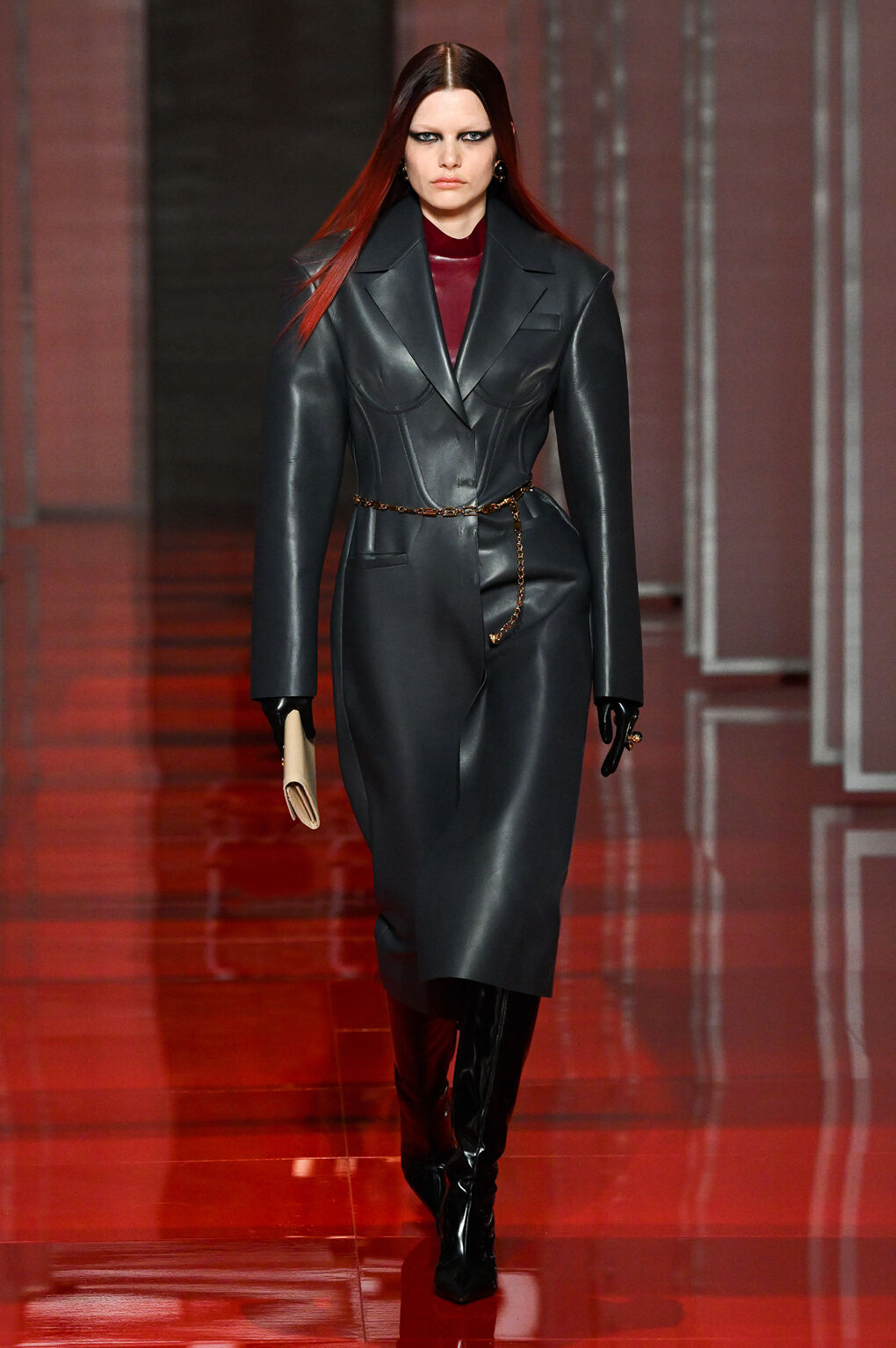 Versace Fall Winter 2022 Women's Fashion Show, US Online Store