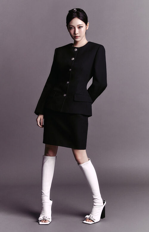 Ningning Pour Versace Printemps-Été 2024