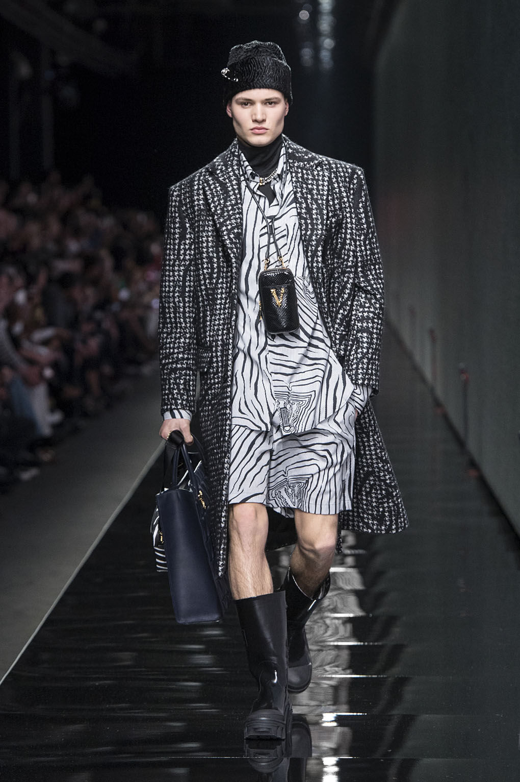 Versace Fall 2020 Menswear Collection