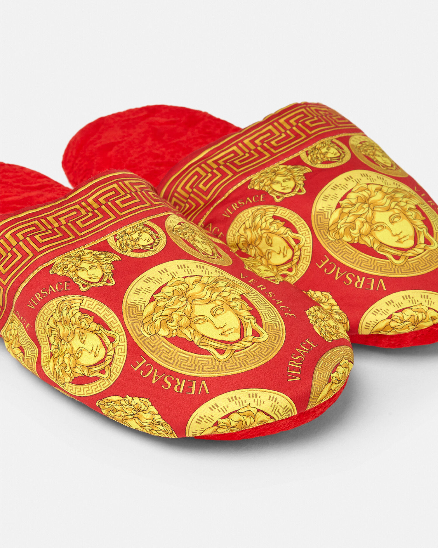 Medusa Amplified Slippers