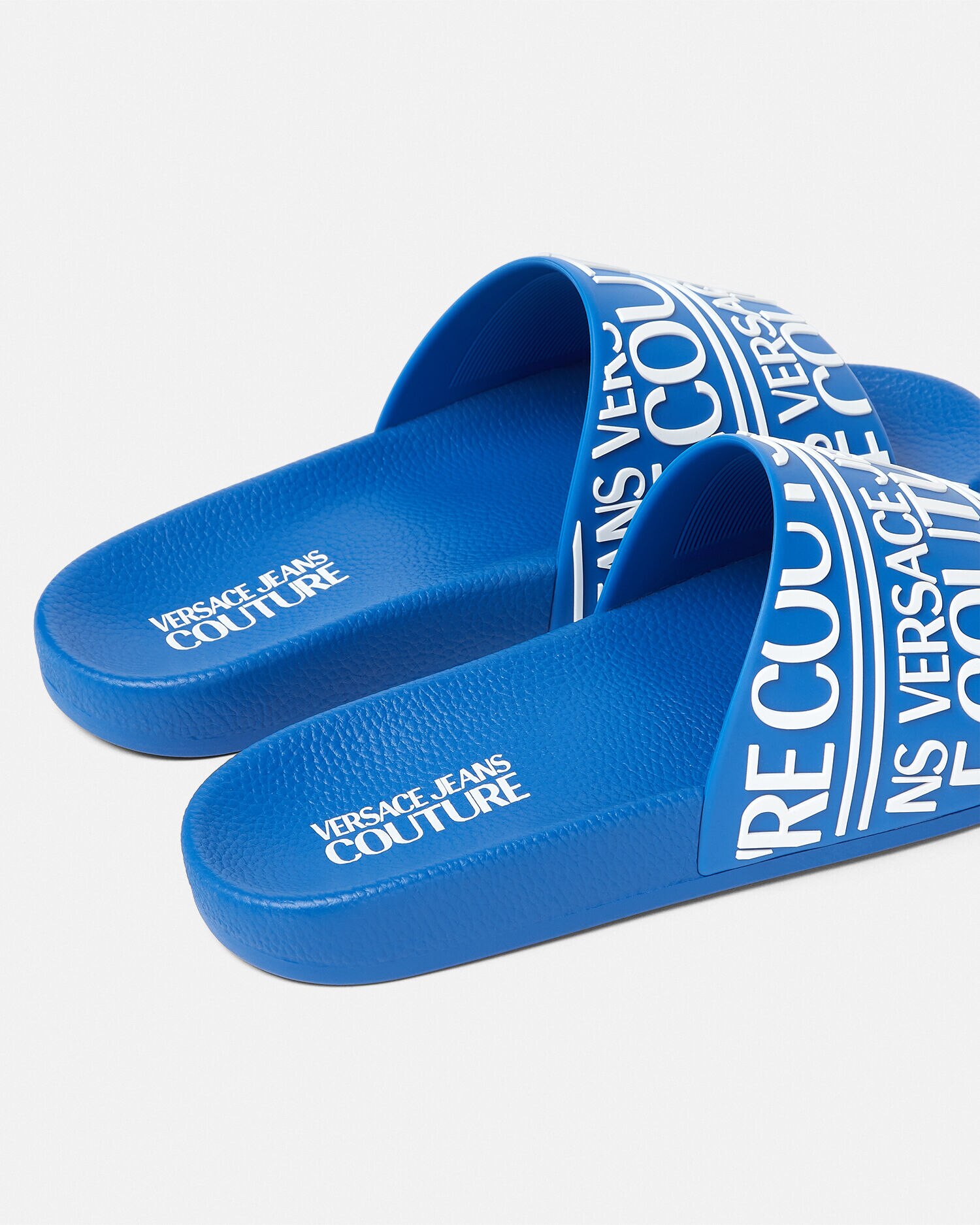 VERSACE｜SLIPPERS (Logo Sliders (78YA3SQ3 ZSC22 899)) Logo Sliders | VERSACE CA