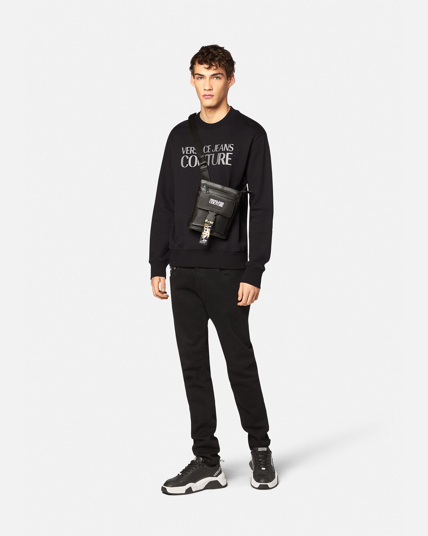 Versace jeans discount black sweatshirt