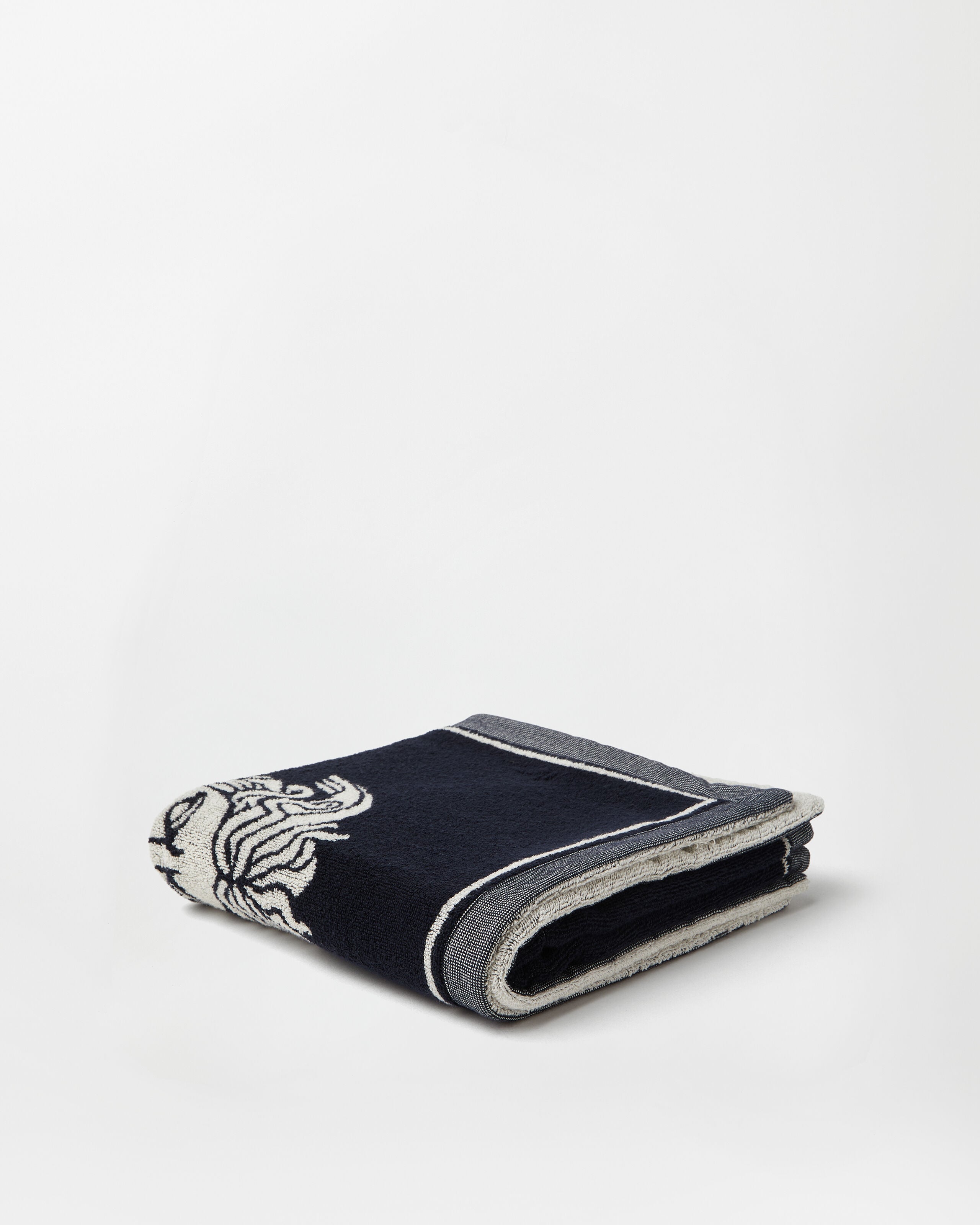 Cotton-Terry Jacquard Bath Towel Blue | VERSACE US