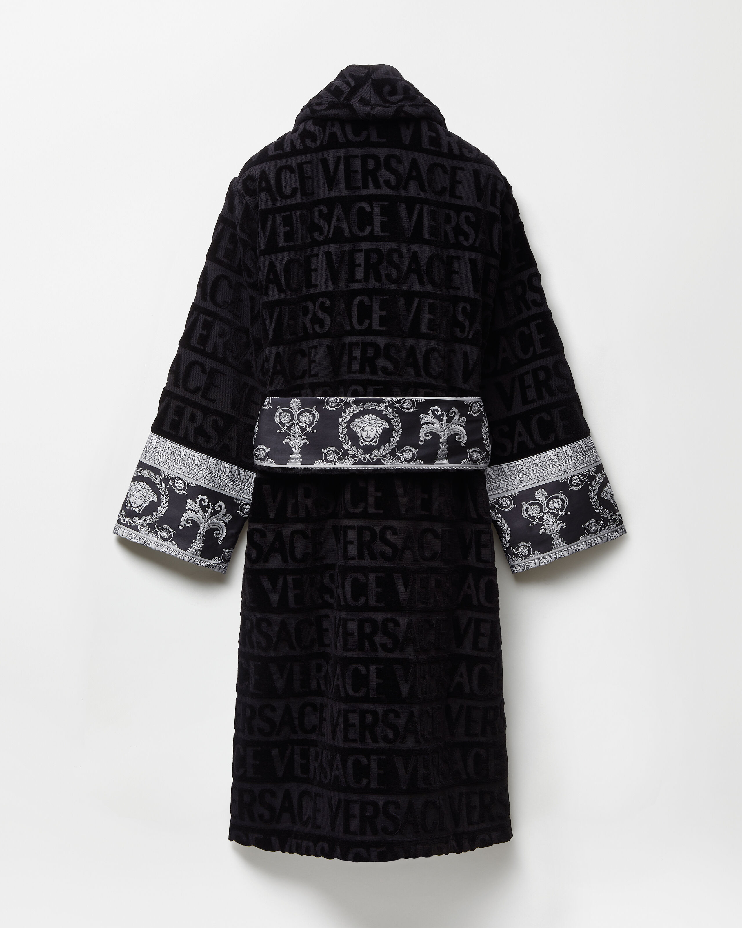 I ♡ Baroque Bathrobe Black | VERSACE