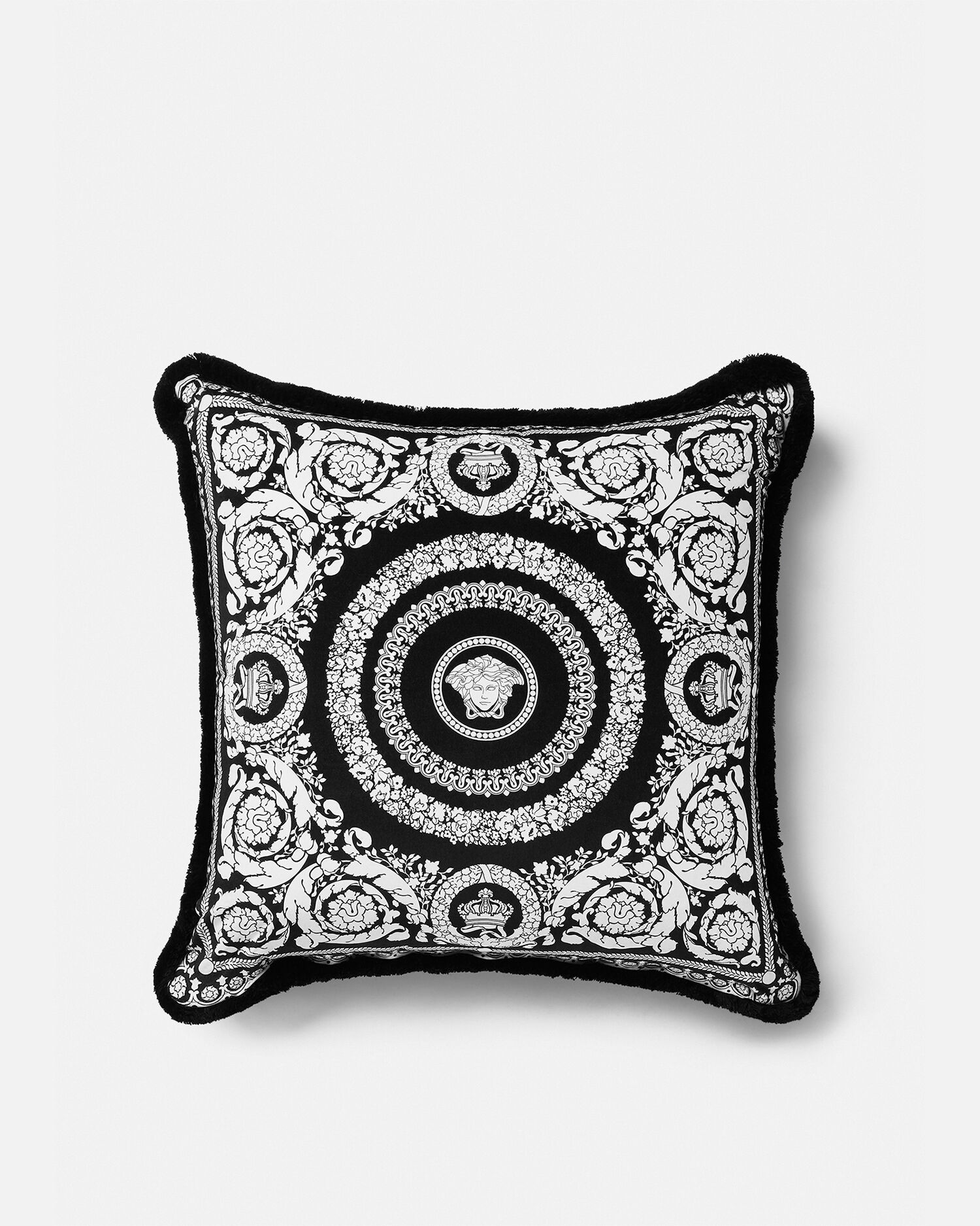 Versace cushions 2025