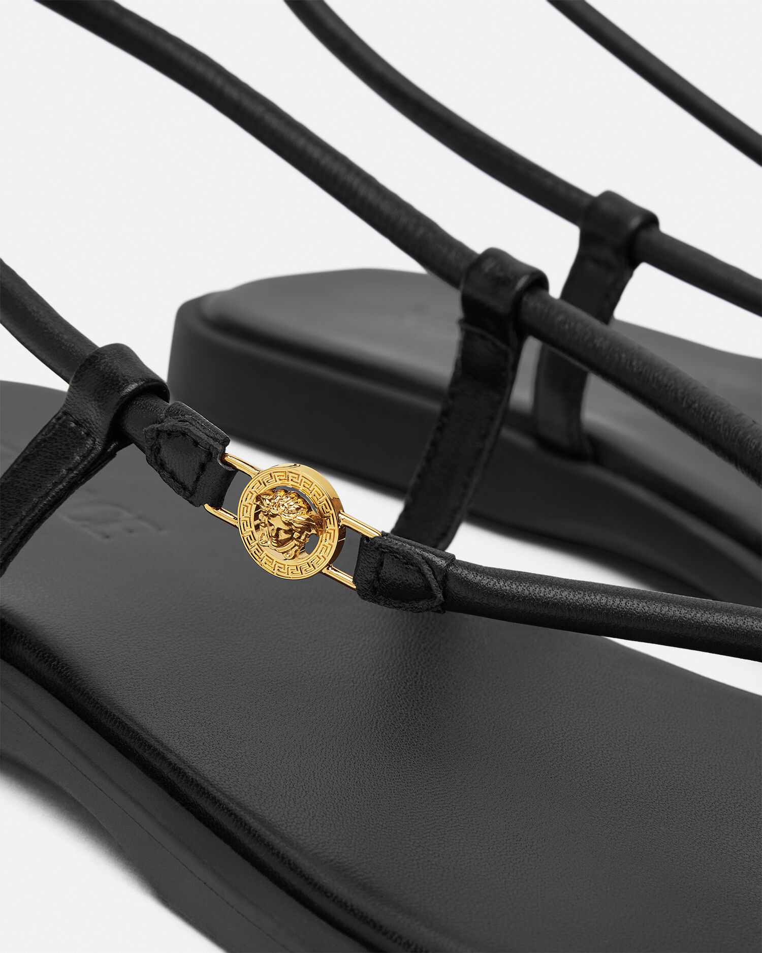 Versace medusa thong sandals hot sale