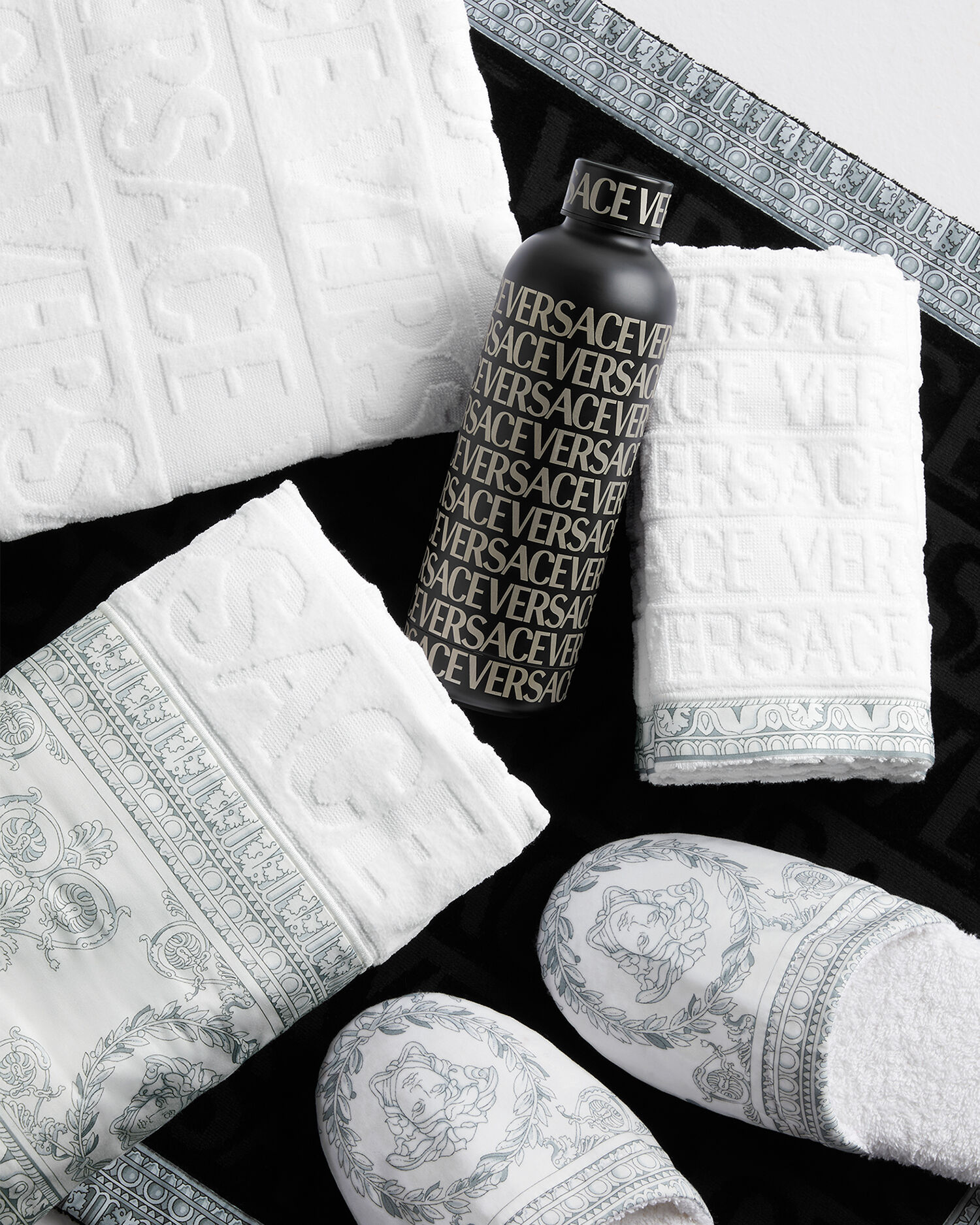 Versace I Baroque Bath Towel Home Collection Online Store EU
