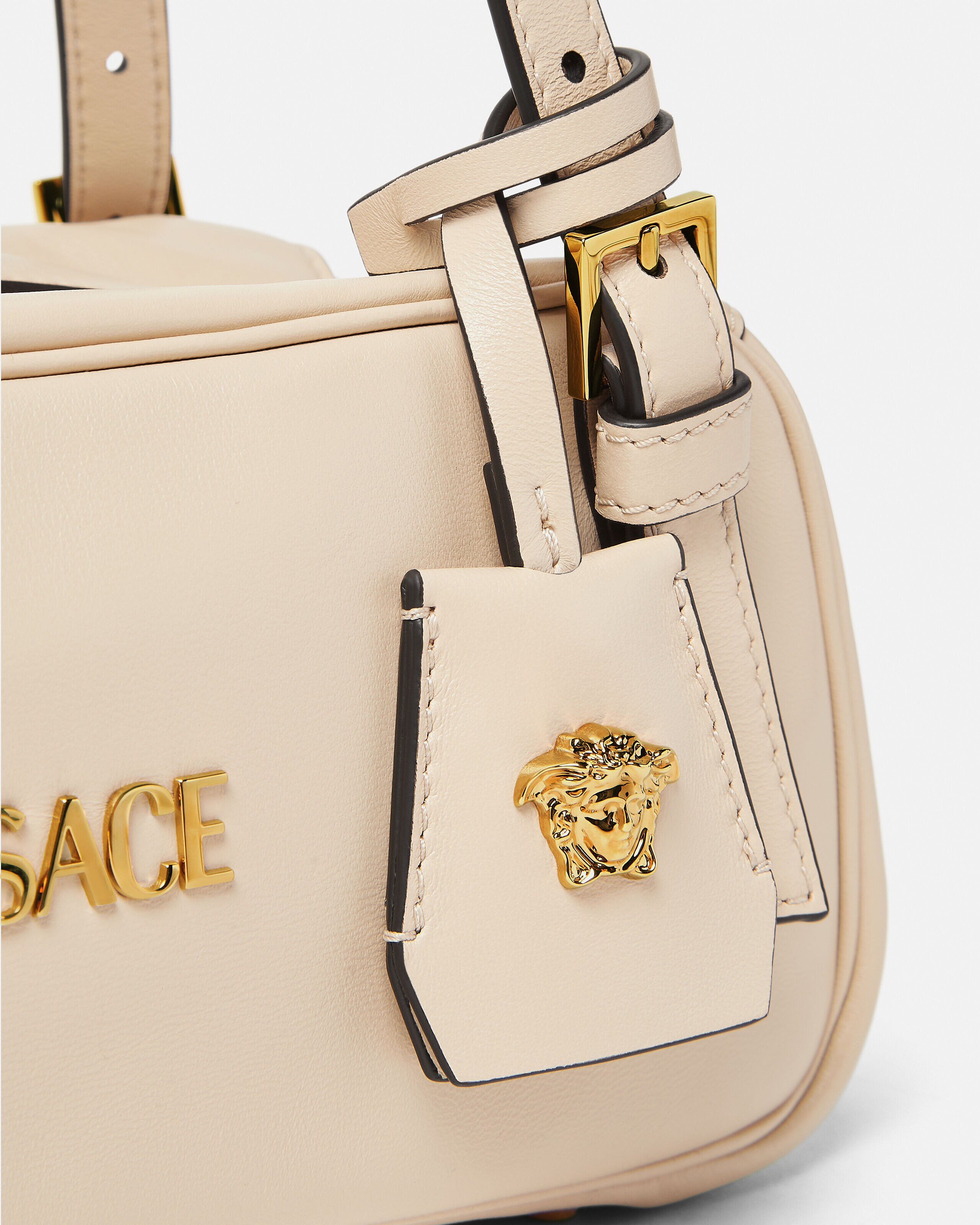 Versace バッグ Versace Tag Nappa Bowling Bag Black,Gold | VERSACE US
