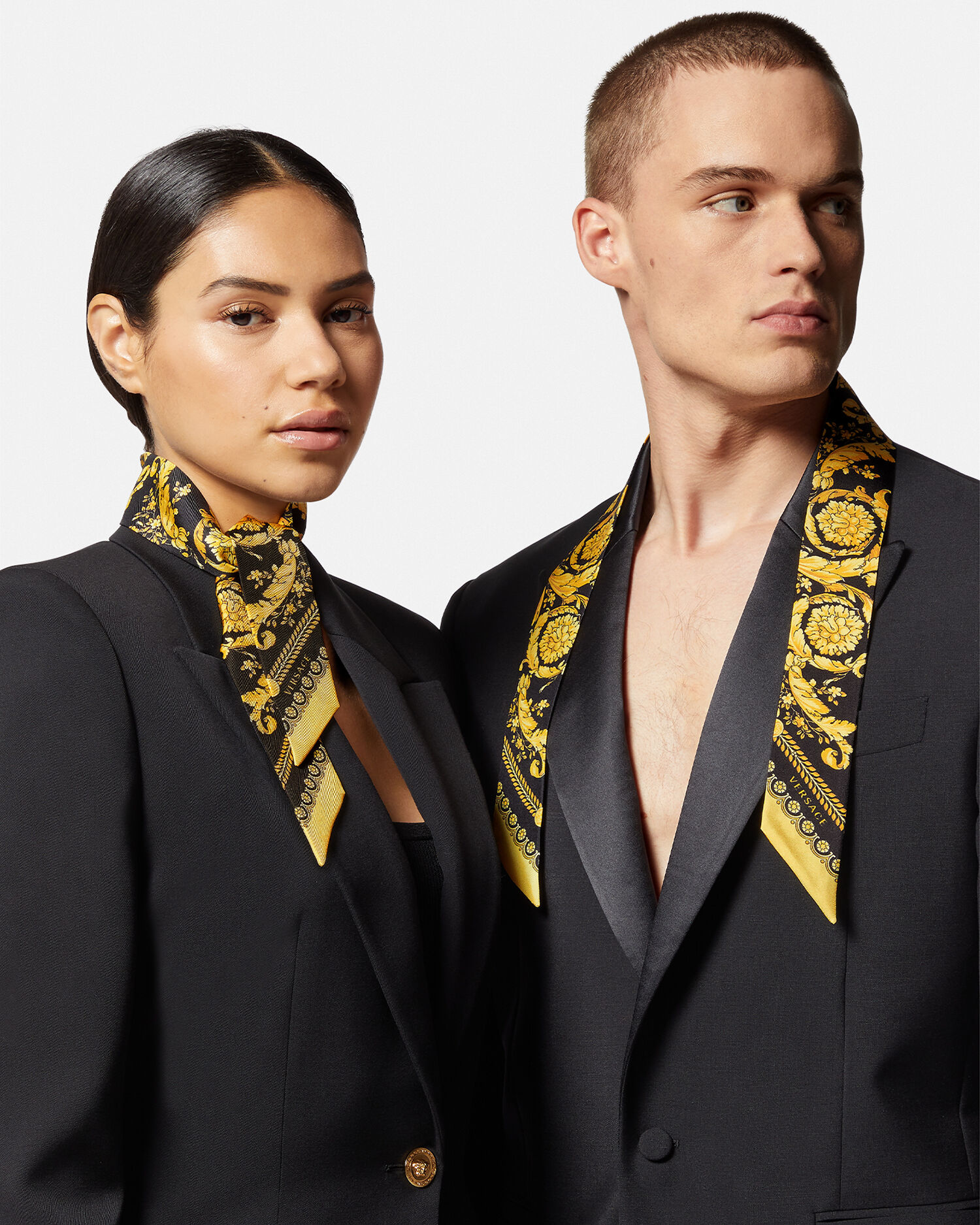 Printed Silk Twill Lavallière Black,Print | VERSACE US