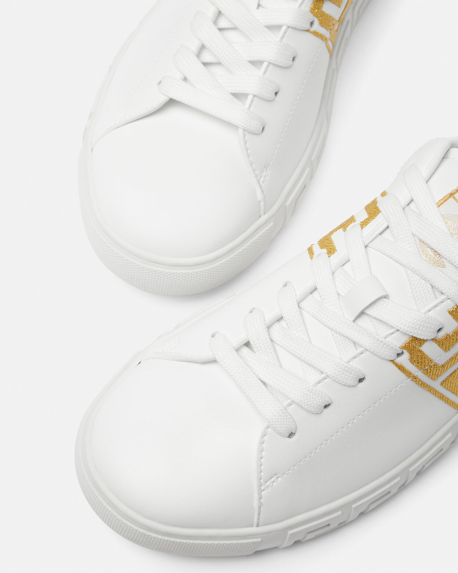 versace ホワイトオープントゥプラットフォームシューズ versace ホワイトオープントゥプラットフォームシューズ