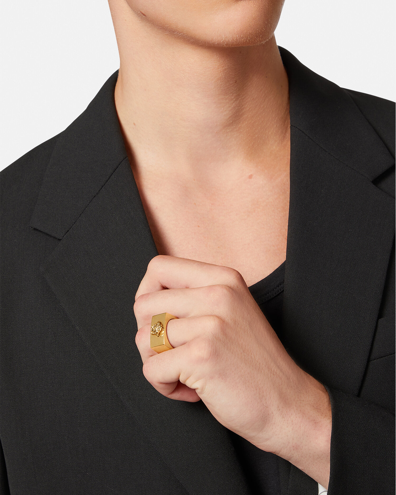 Anello versace uomo oro clearance