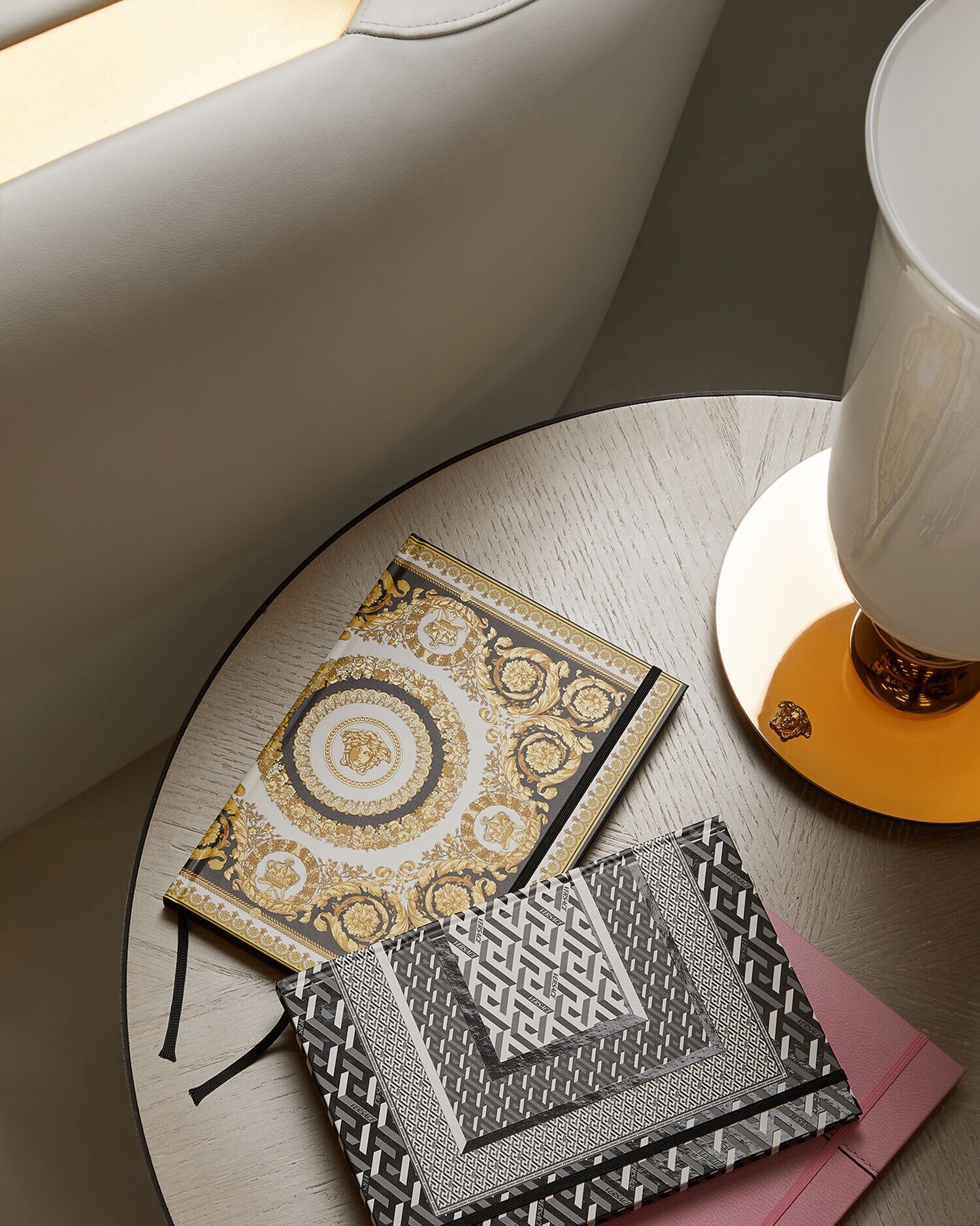 VERSACE チェッカーパターン ノート　本 VERSACE チェッカーパターン ノート 本 Stationery Collection