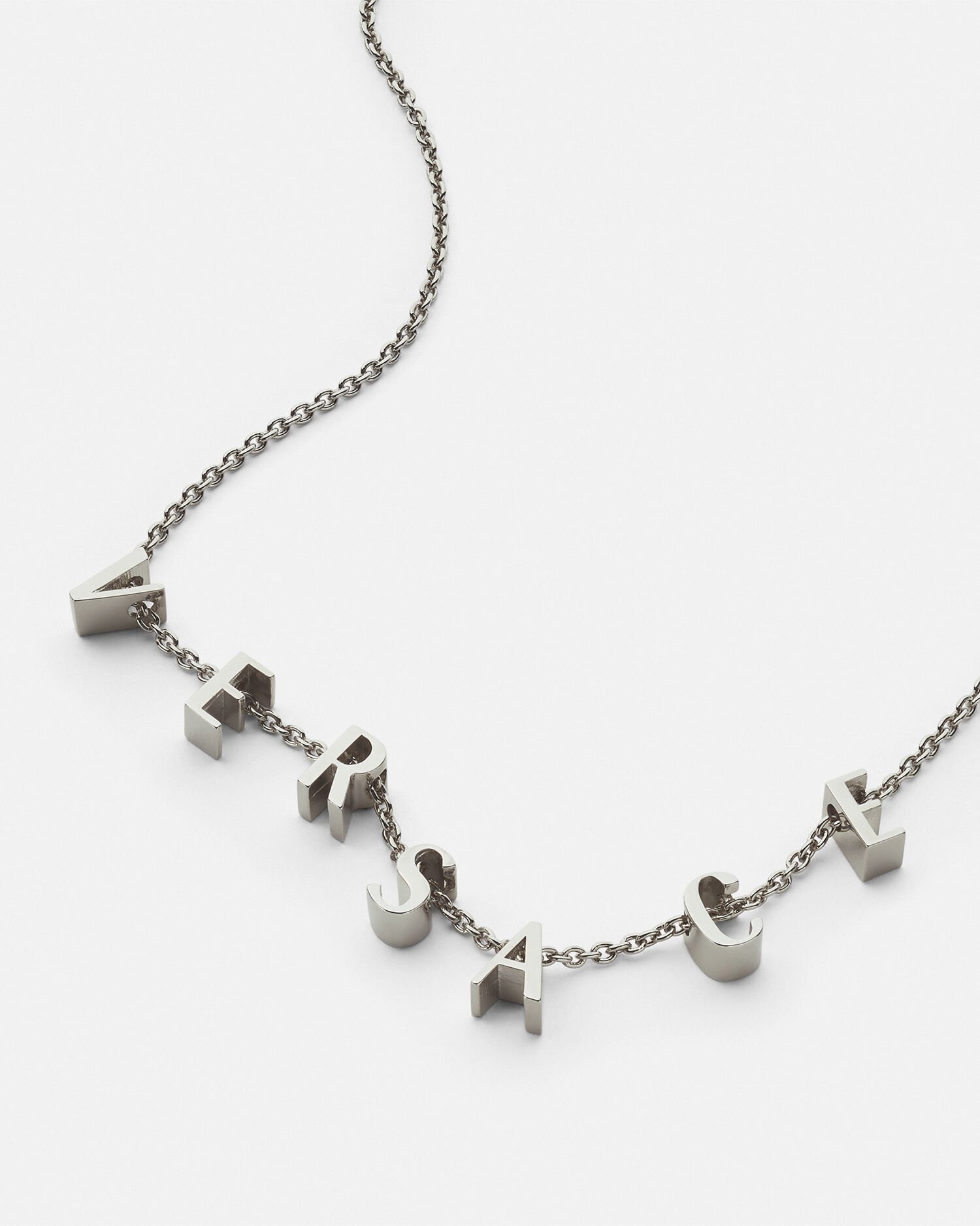 アクセサリー VERSACE FOOP PIERCE SILVER COLOR Versace Logo Hoop Earrings | VERSACE US