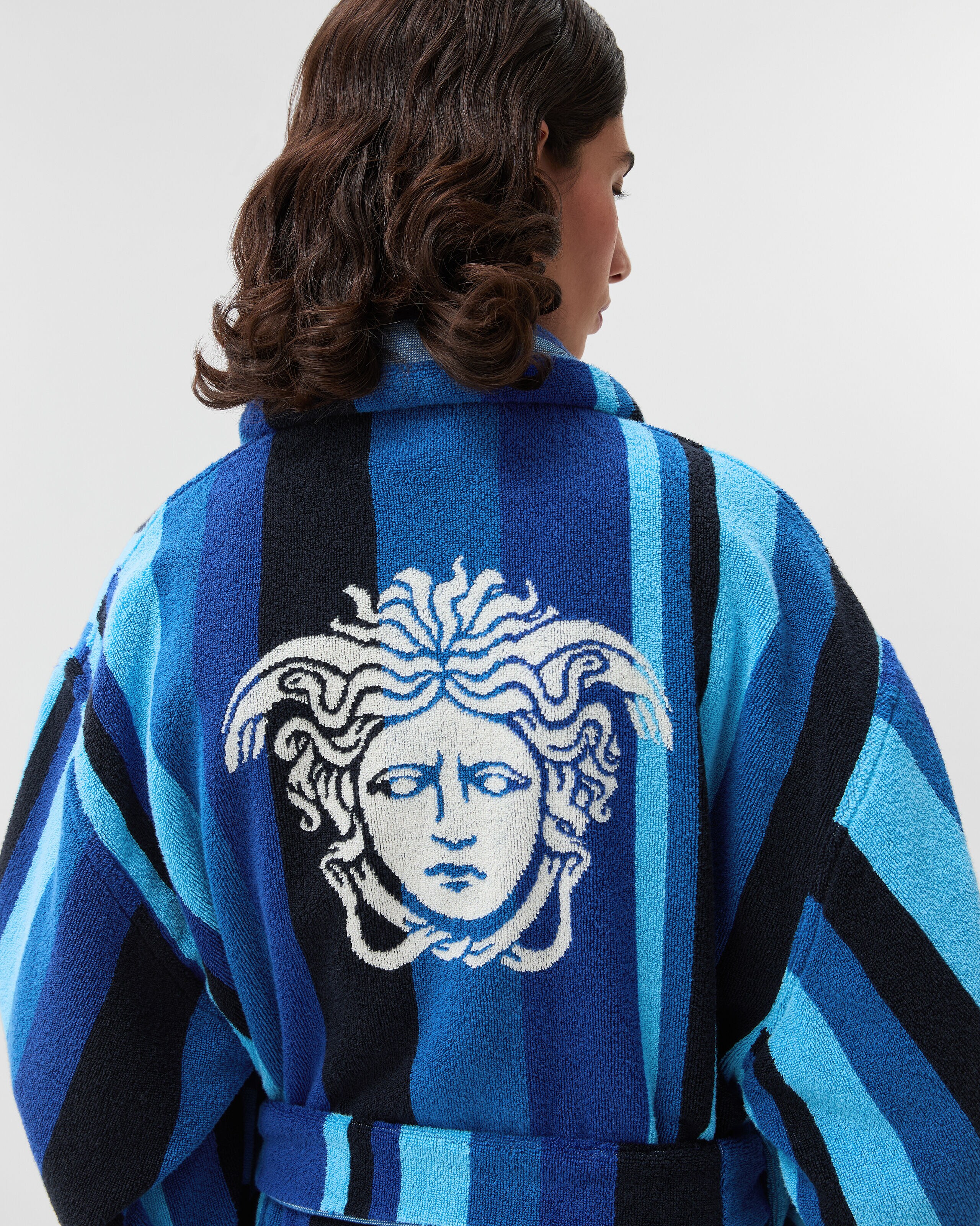 アディダス　新品 Bathrobe Cotton100% 高品質 Striped Cotton-Terry Jacquard Bathrobe Blue | VERSACE US