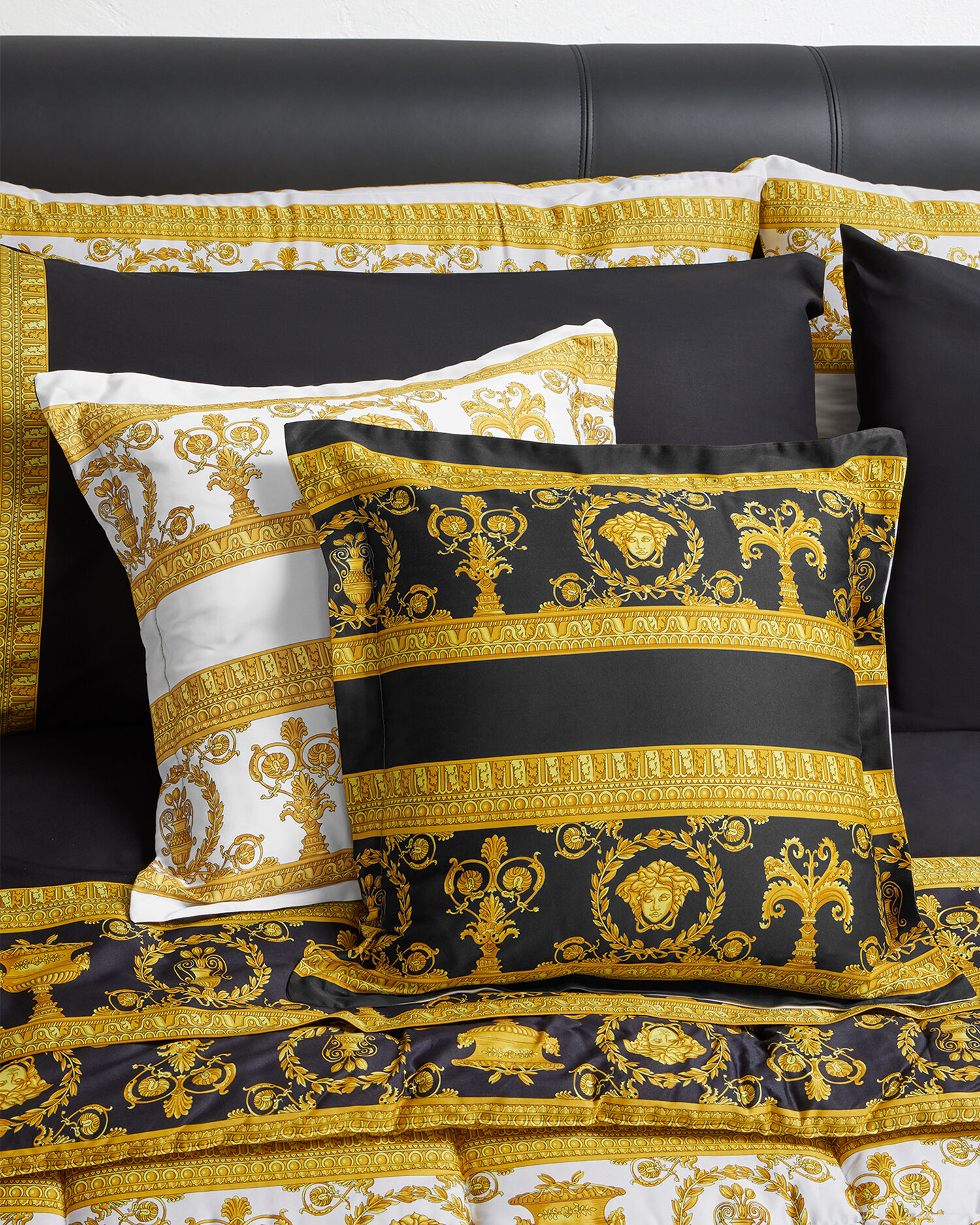 Versace pillows outlet
