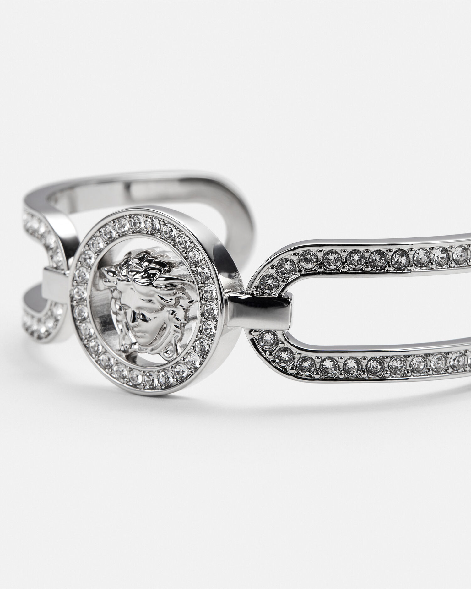 (希少) VERSACE クリスタル メデューサ '95 カフ ブレスレット Medusa '95 Crystal Cuff Bracelet | VERSACE US