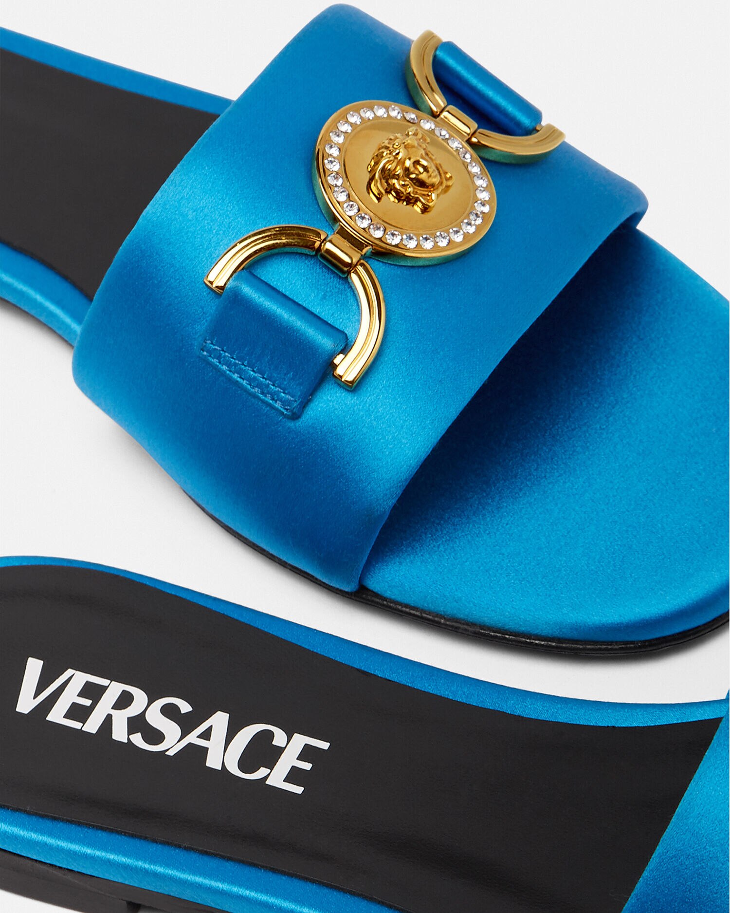 Medusa 95 Satin Flat Sandals