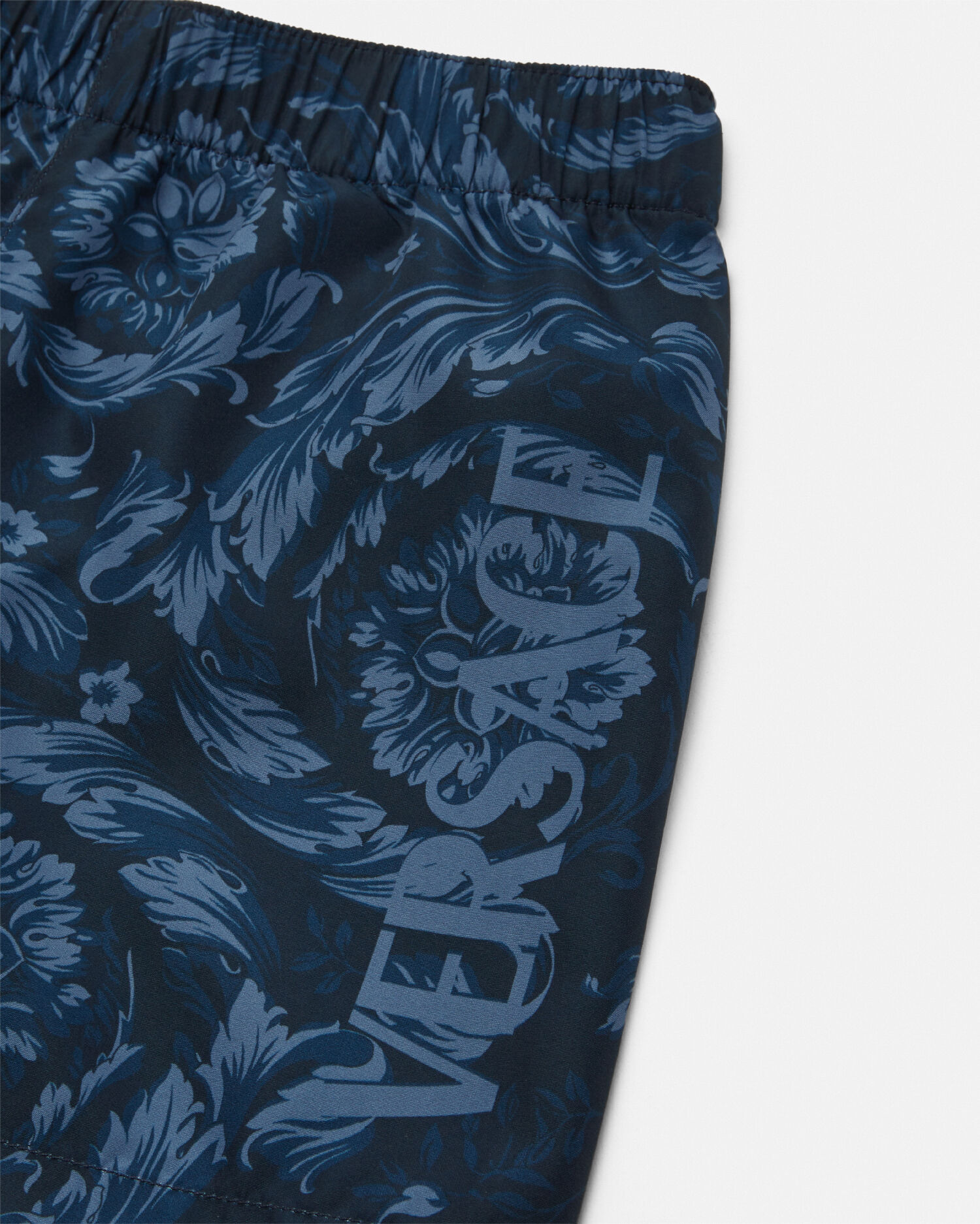 Versace hot sale shorts blue