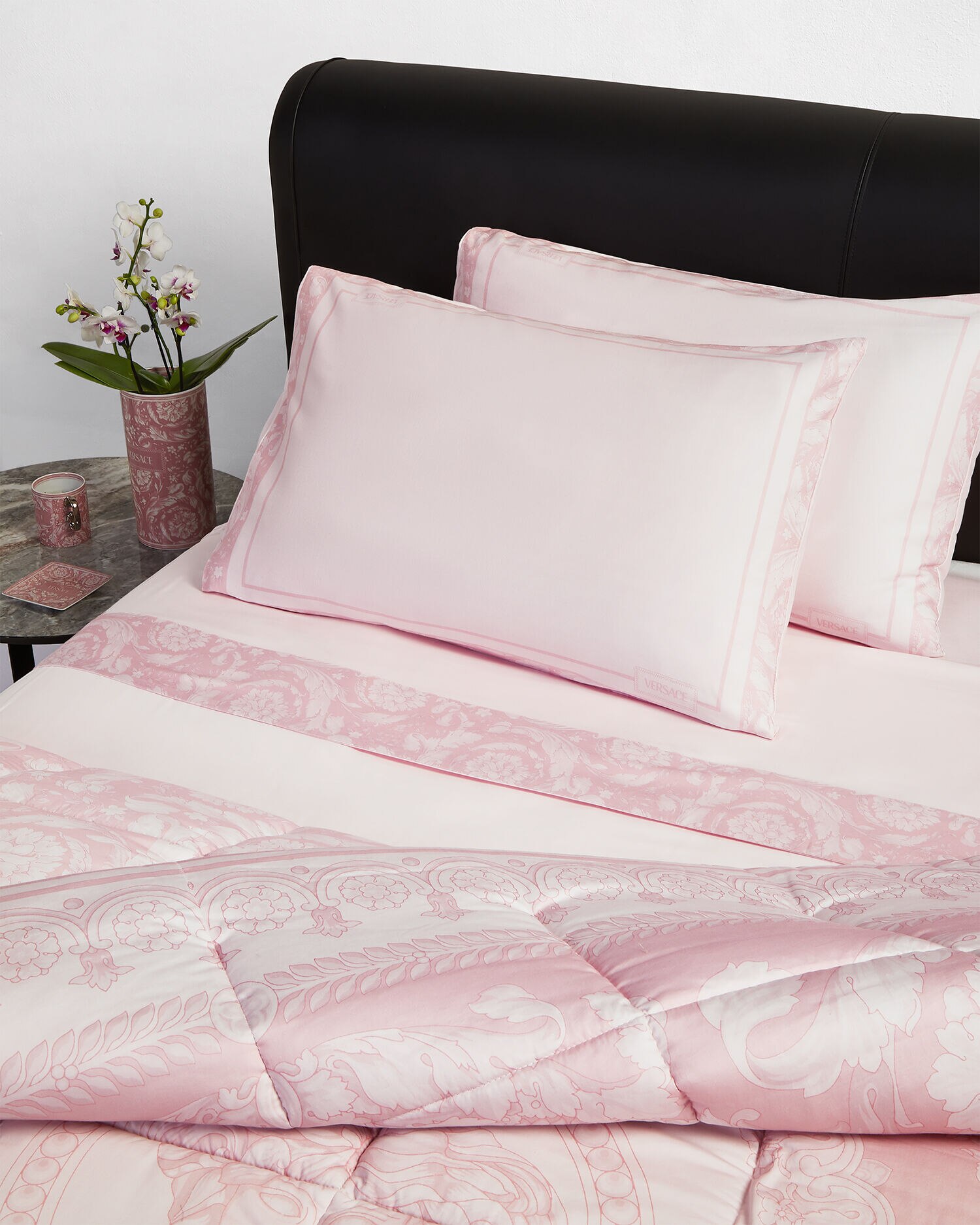 Pink bedroom set queen sale