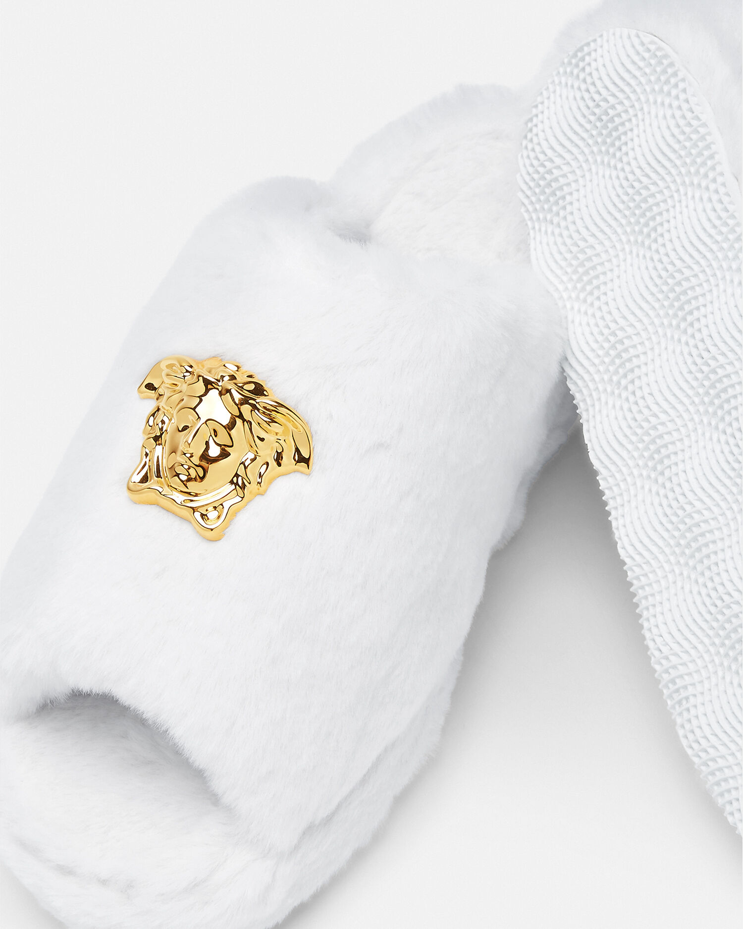 Versace Chaussons en fausse fourrure La Medusa Home Collection