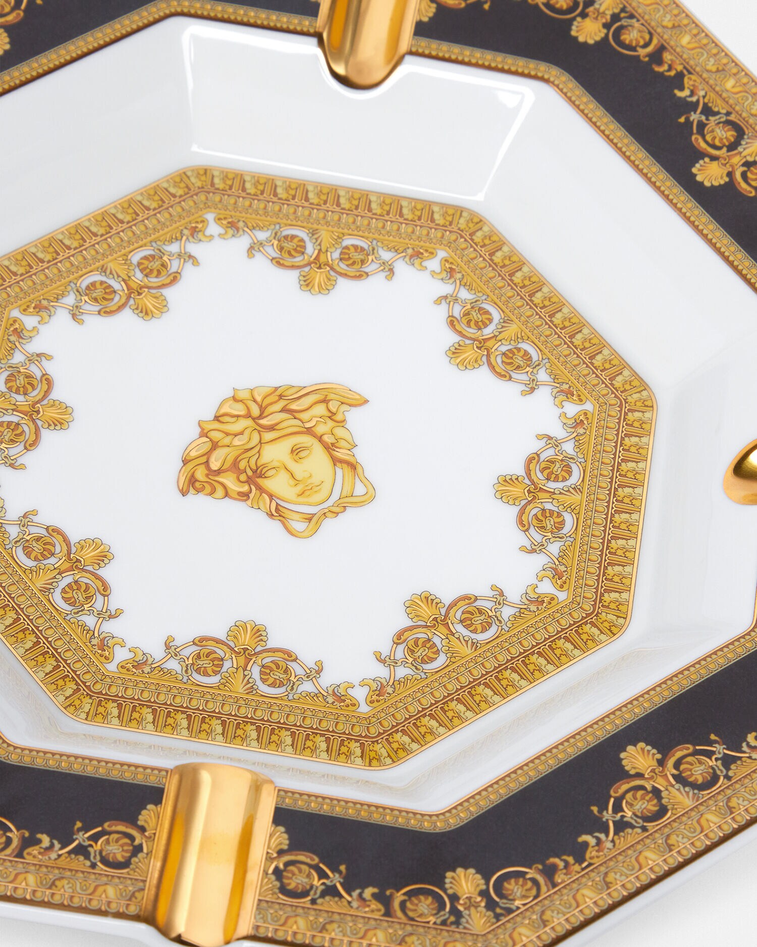 I ♡ Baroque White Ashtray 24 cm Print | VERSACE US