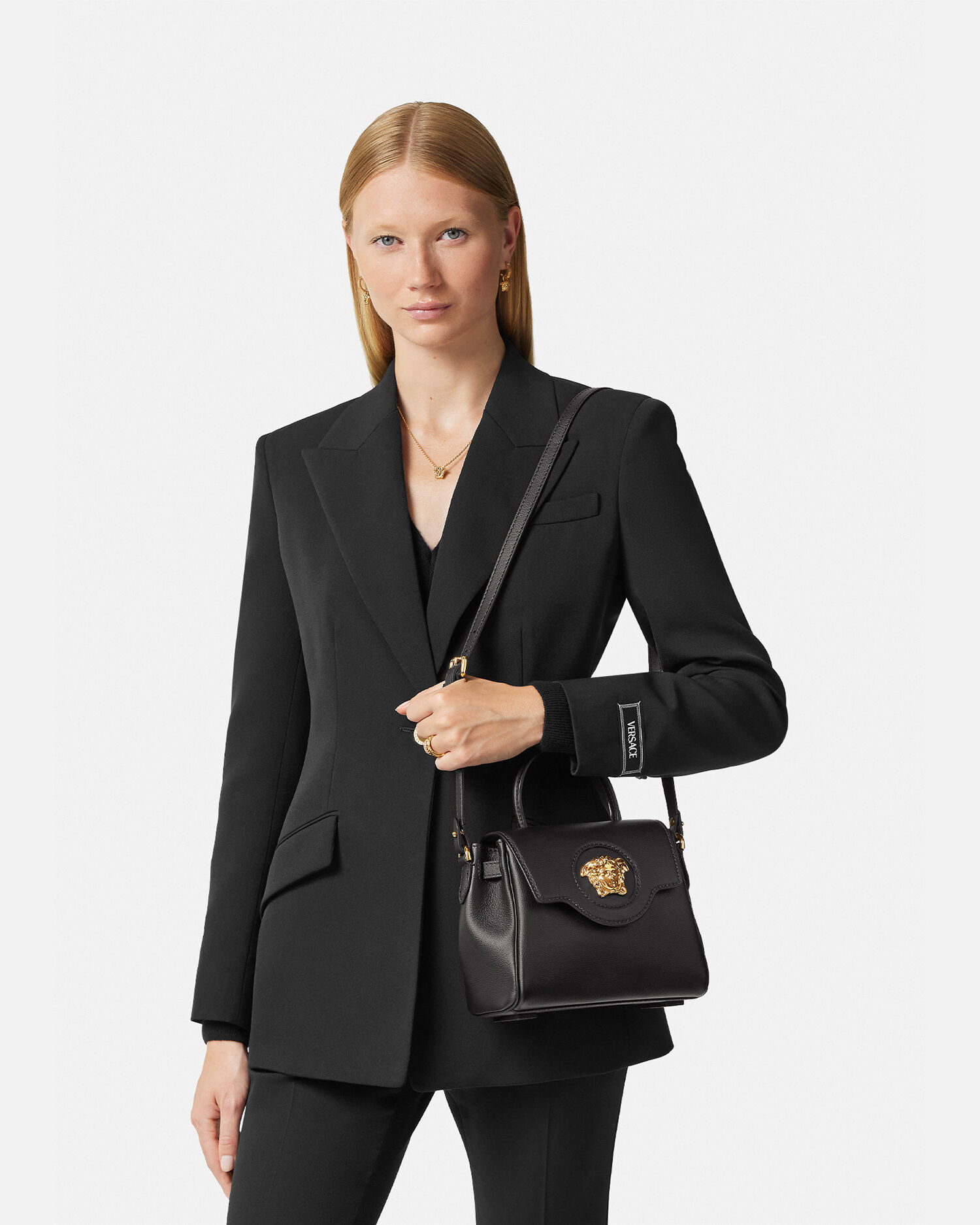 Bolso negro versace store