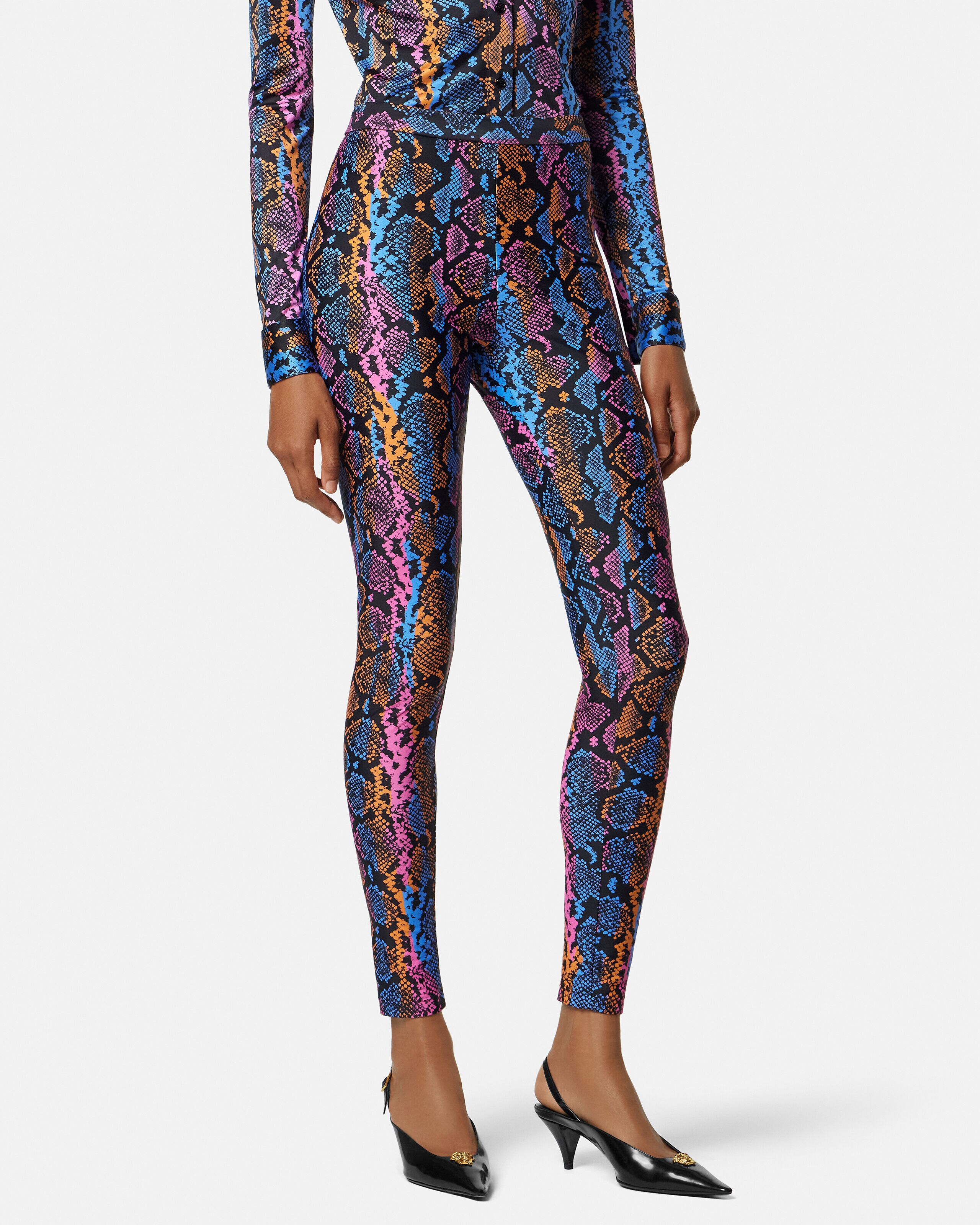 ★Gianni Versace★総柄レギンス スパッツ マルチカラー サイズ38 Printed Leggings Multicolor | VERSACE US