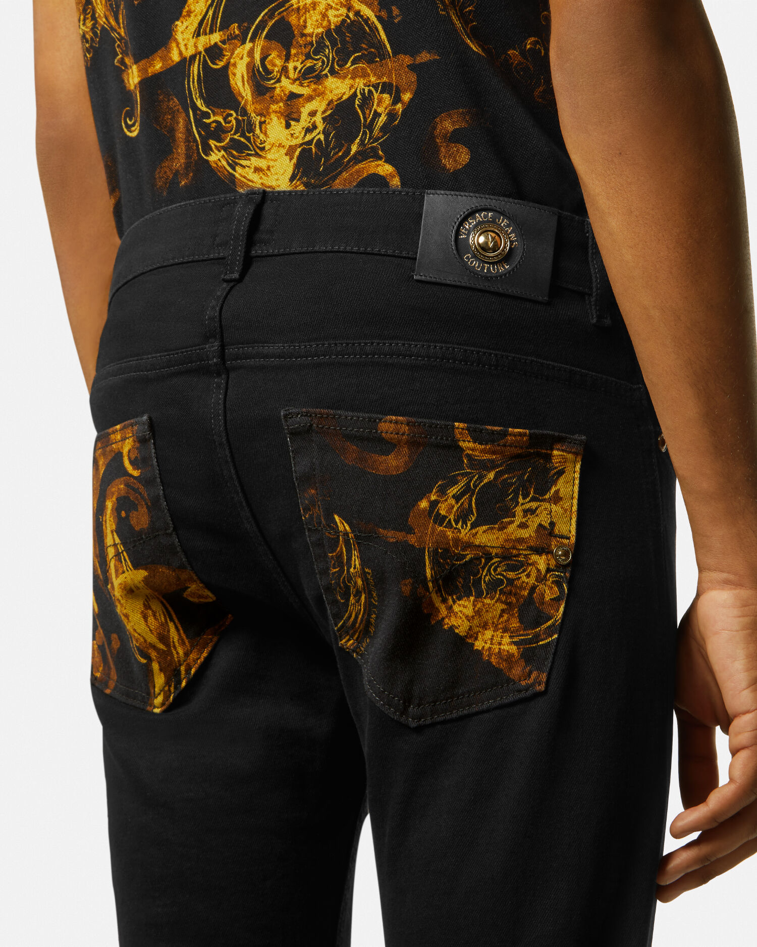 Price of sale versace jeans