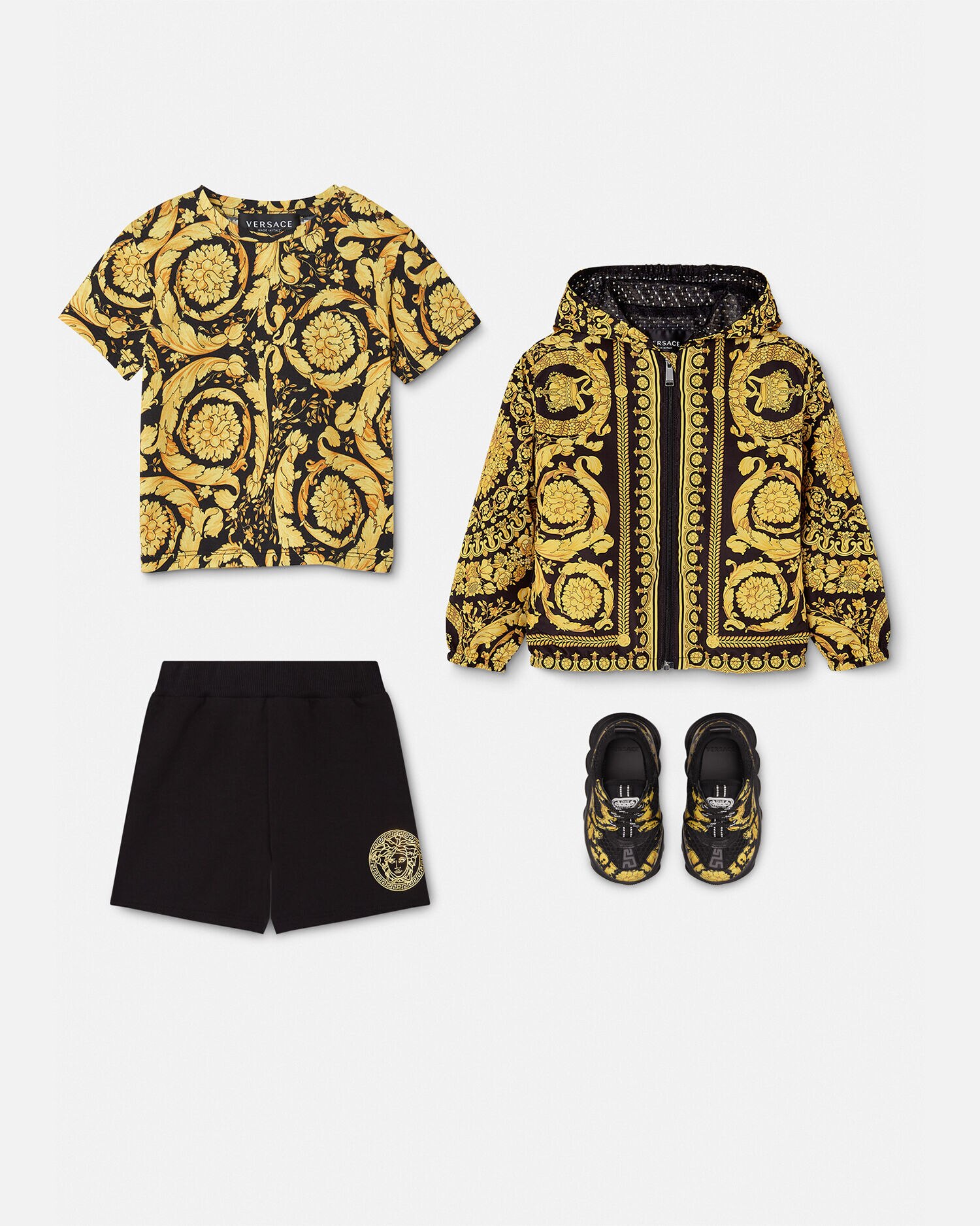 Versace baby boy t shirt 2025