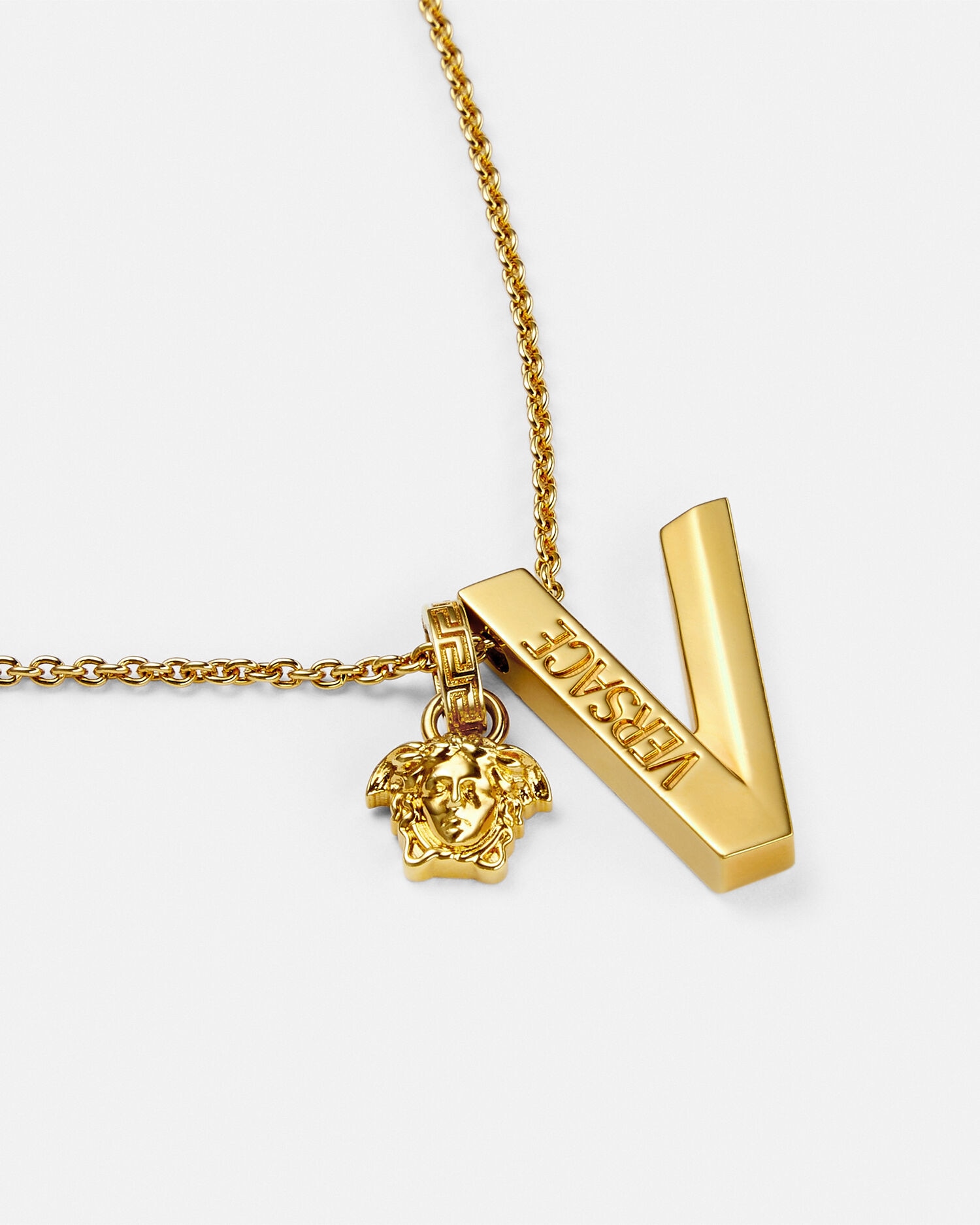 Women s Designer Necklaces Chains VERSACE US
