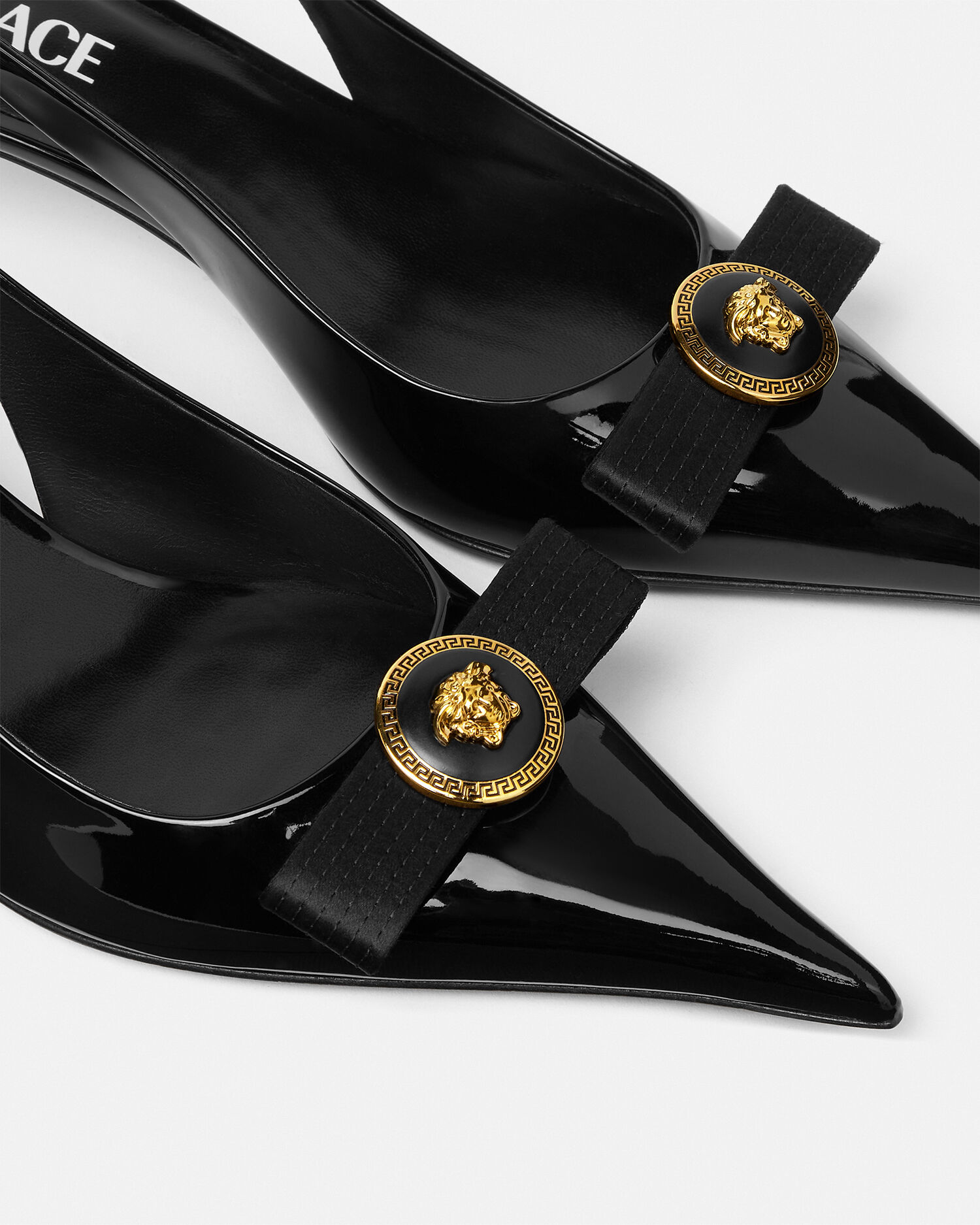 Gianni Ribbon Patent Slingbacks 45 mm Black,Gold | VERSACE