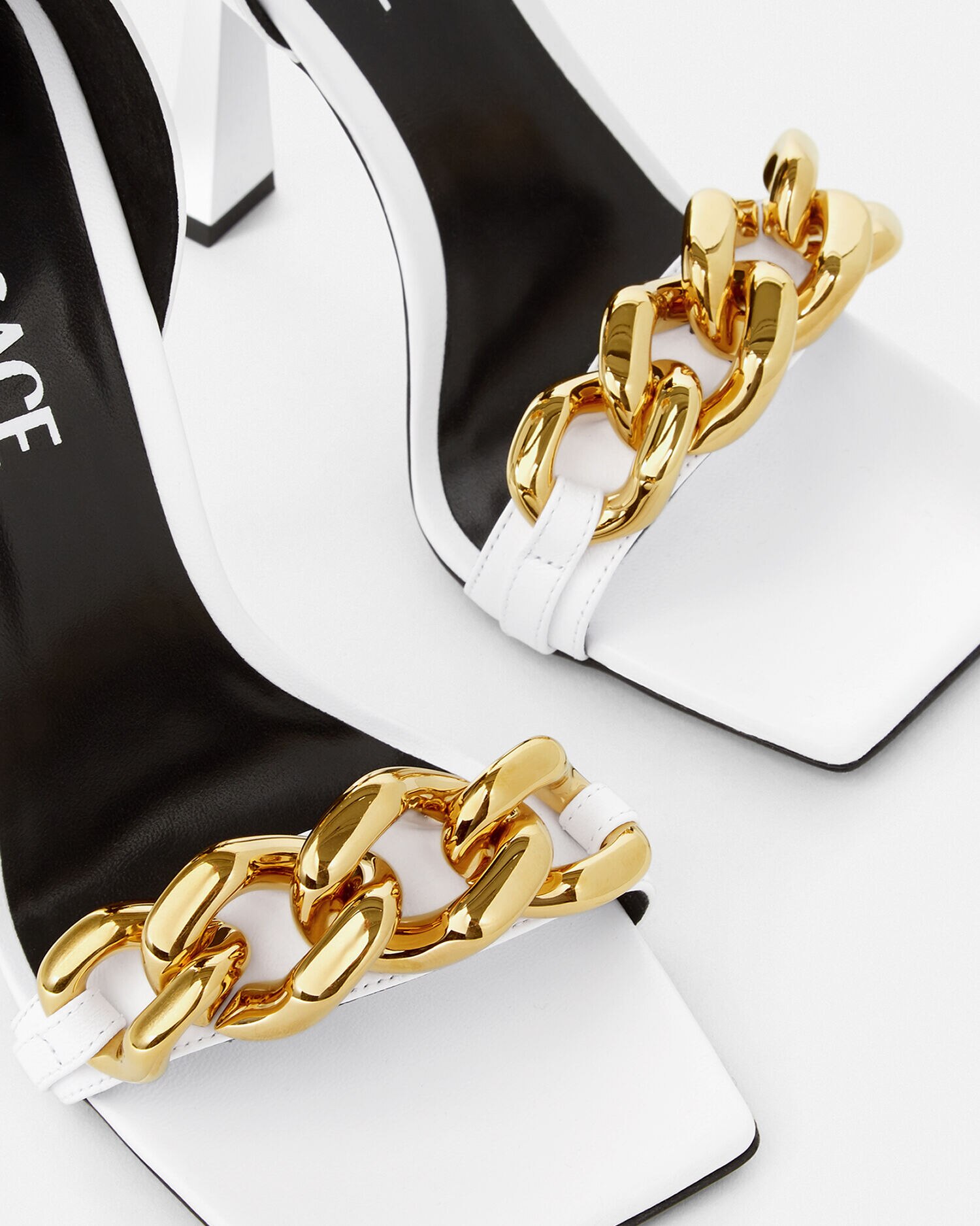 Versace medusa chain on sale sandals