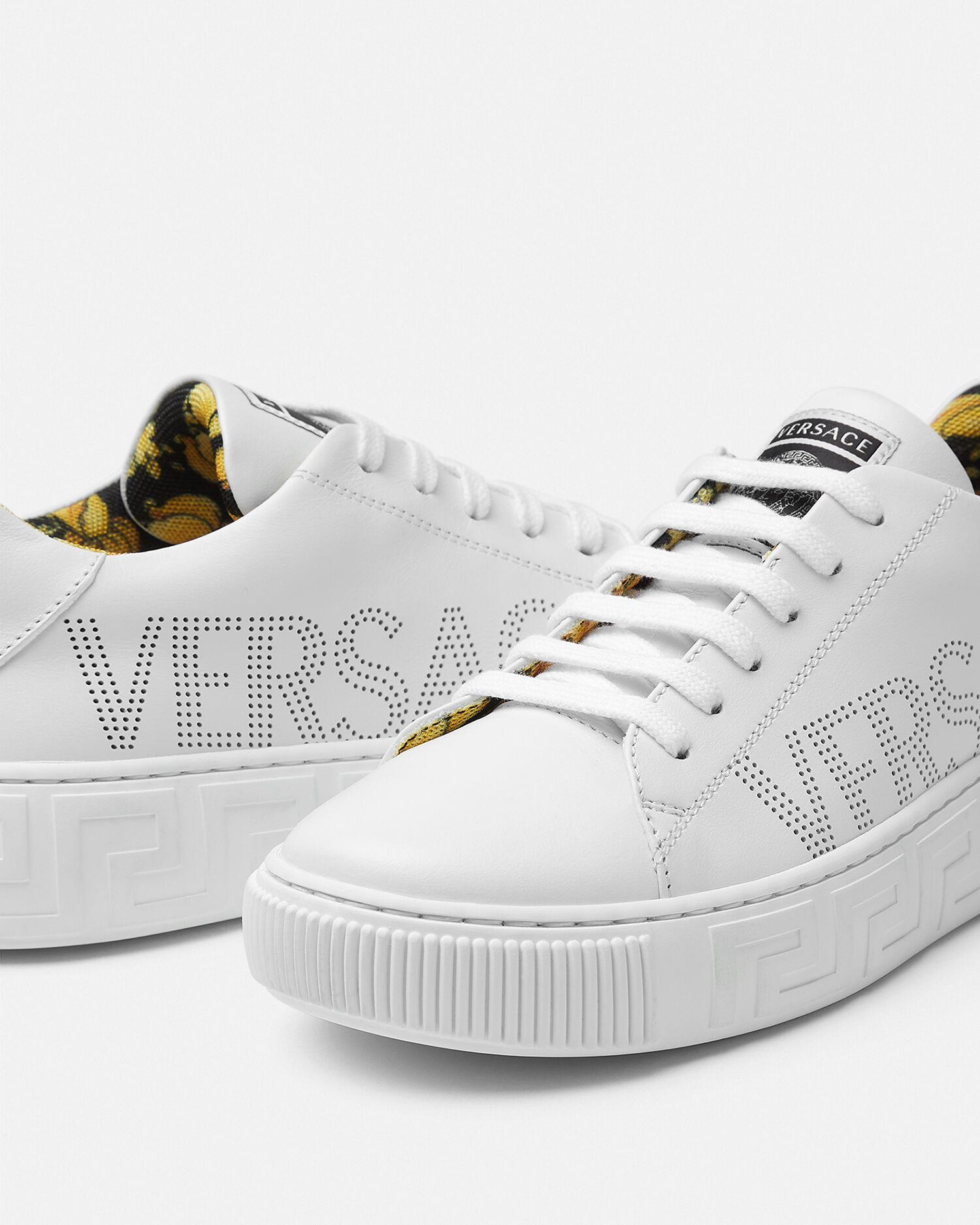 Versace cheap shoes logo