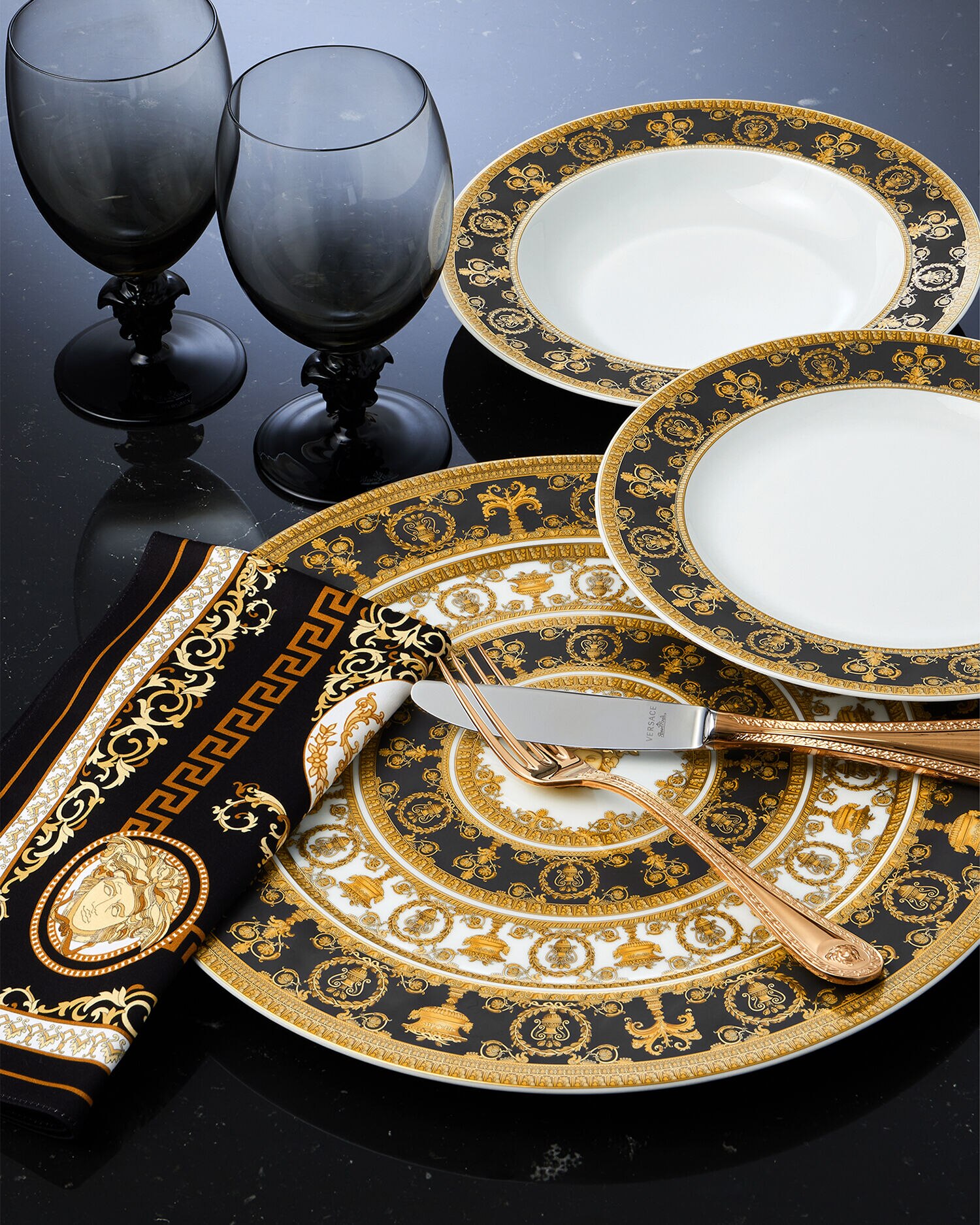 Versace top plates set