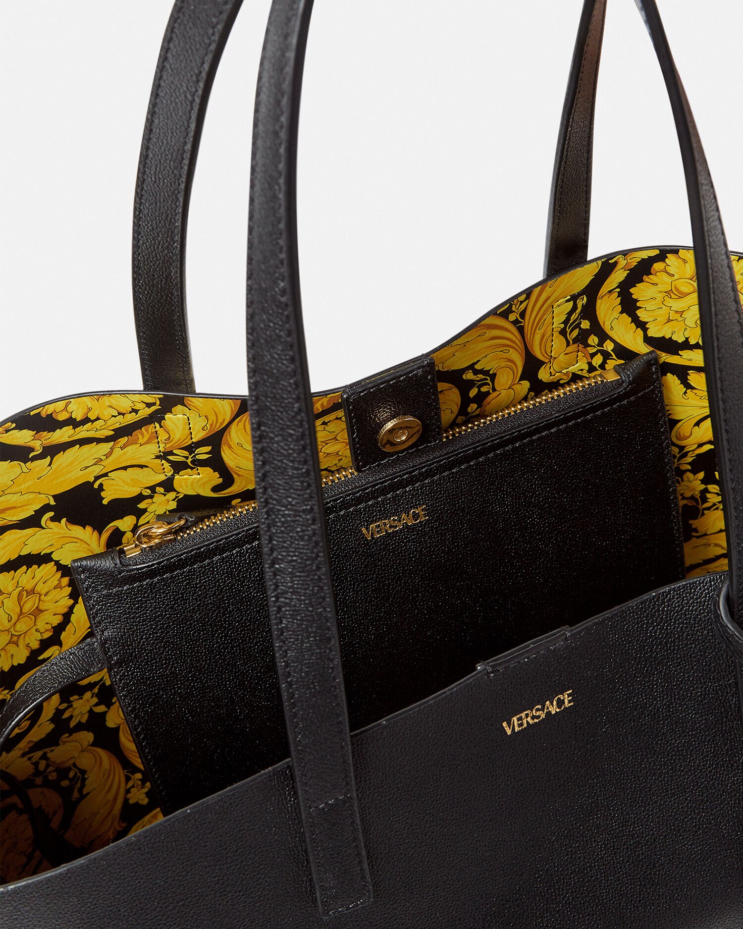 Virtus new arrivals tote bag