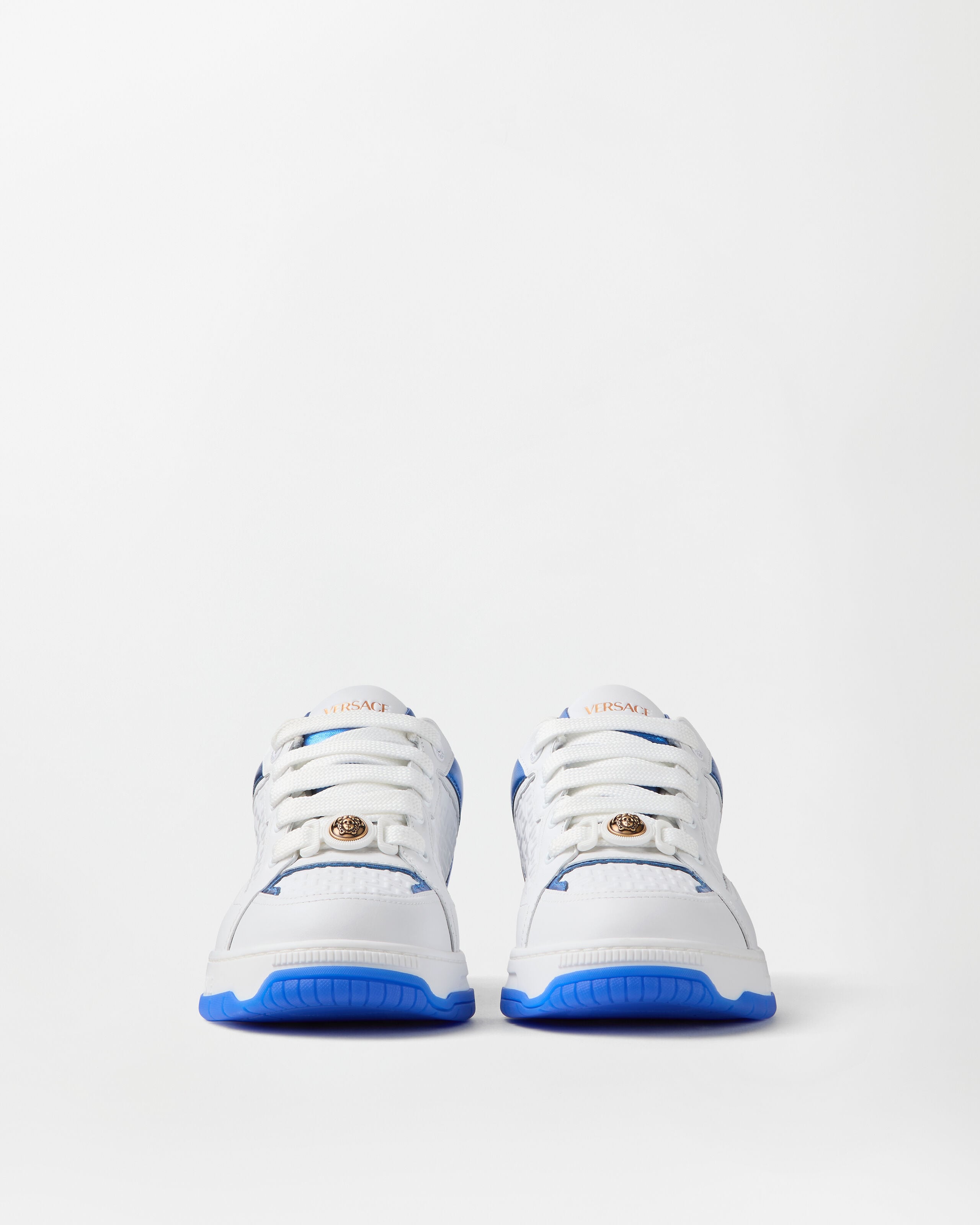 限定売切最終価格！VERSACE　フラットシューズ Biggie Basket Leather Sneakers White,Blue | VERSACE US